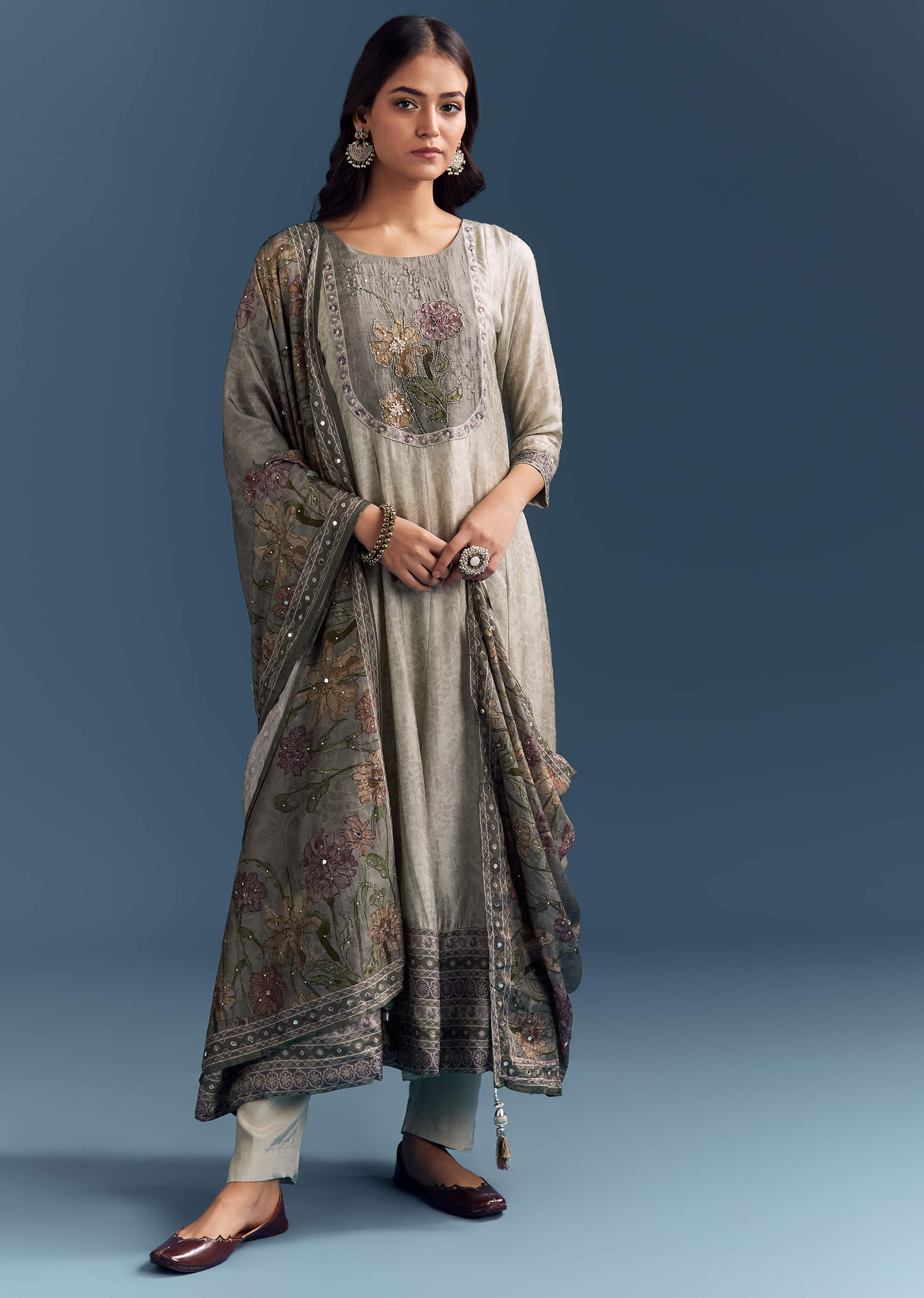 Grey Dola Silk Anarkali Suit With Floral Print And Embroidery - Image 3