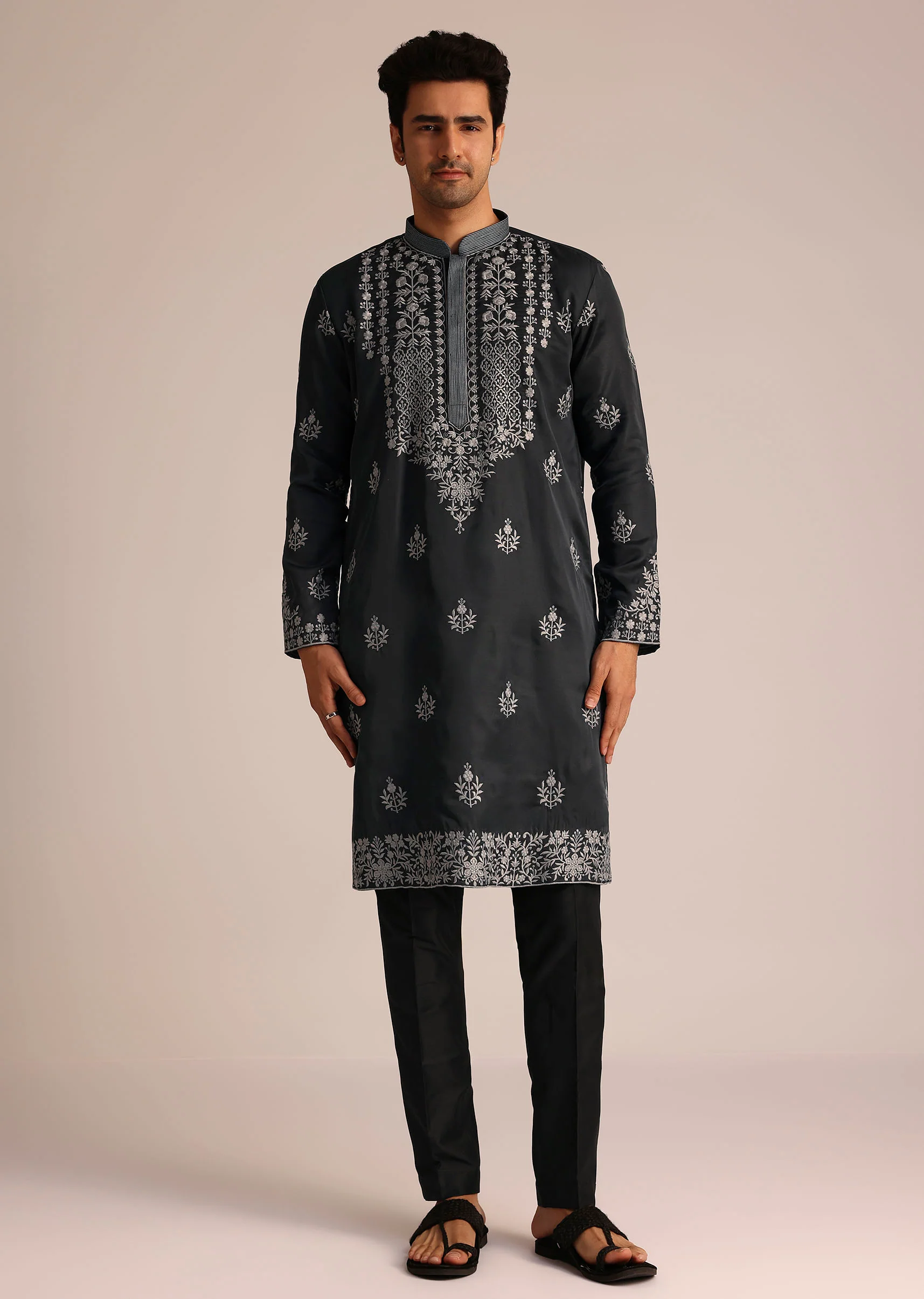Grey Embroidered Full Sleeves Kurta Set - Image 3