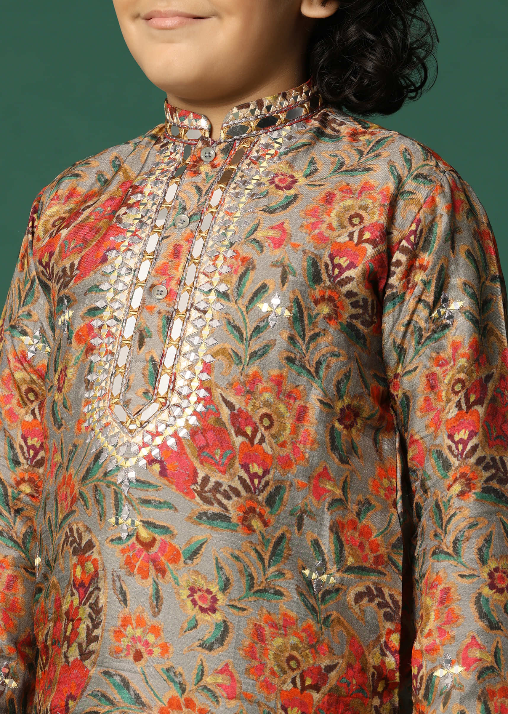 Grey Kurta Pant With Thread And Mirror Work For Boys - Image 4