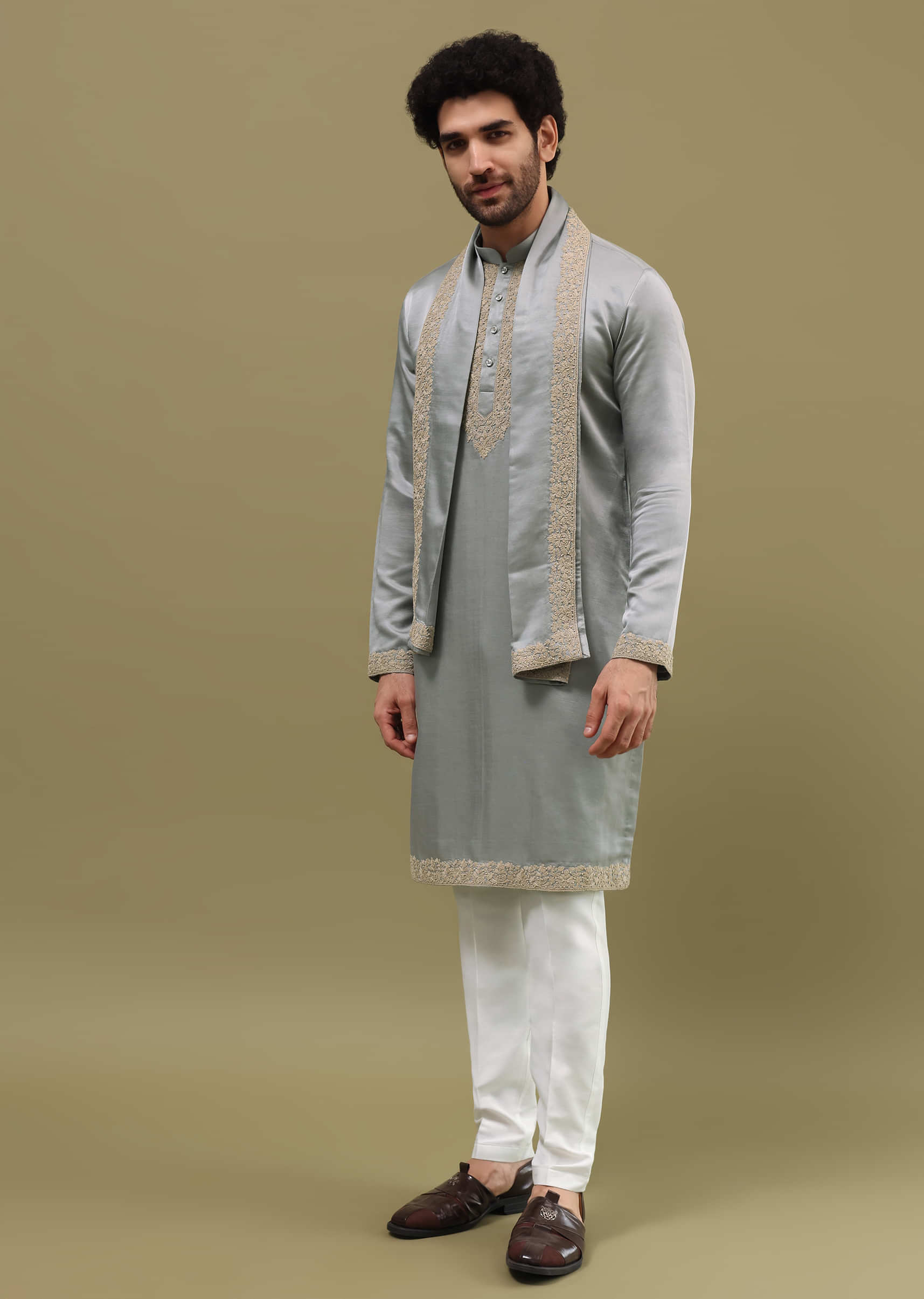 Grey Kurta Set In Resham Work With Dupatta For Men - Image 2