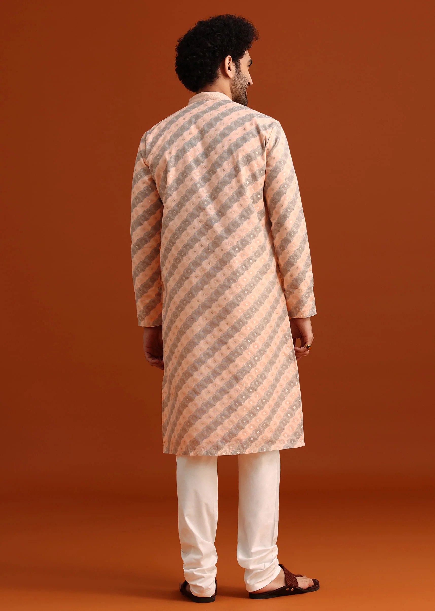 Grey Kurta Set With Striped Print - Image 5