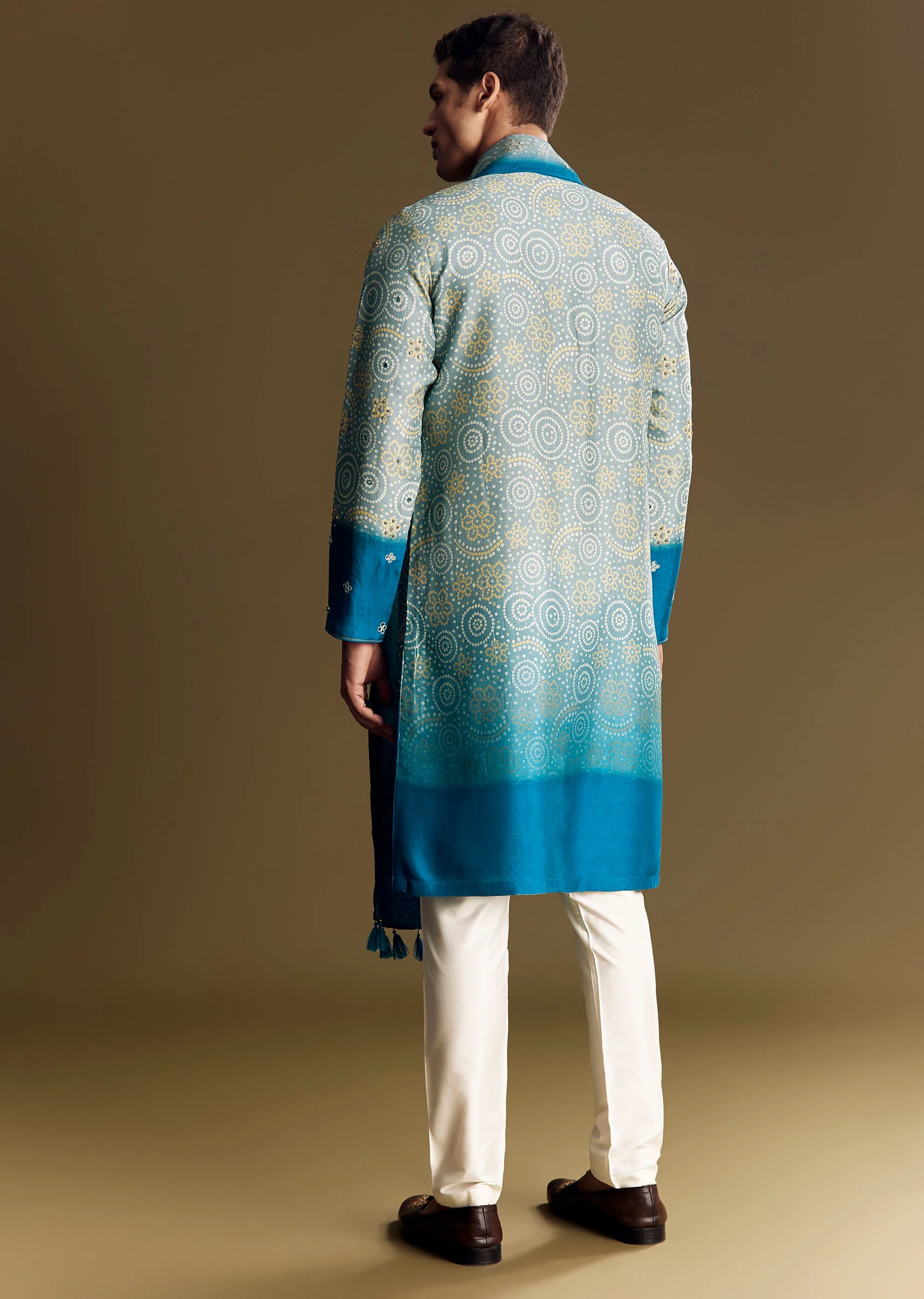 Grey Ombre Rawsilk Kurta Set With Mirror Embellishments - Image 5