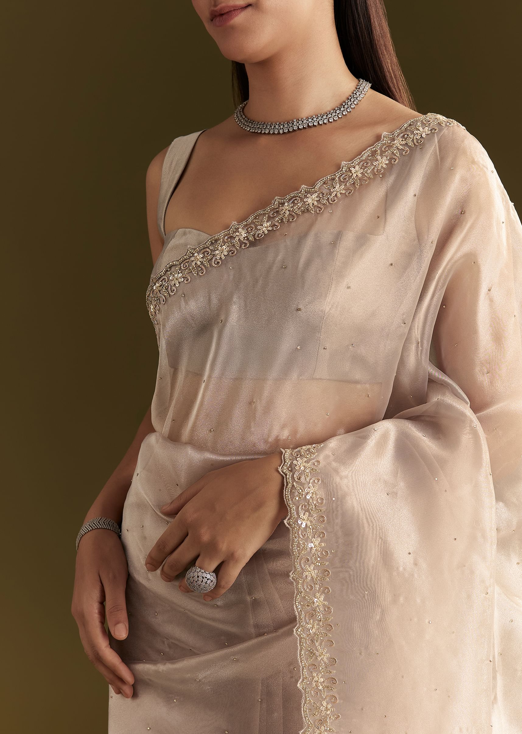 Grey Organza Embroidered Saree With Scallop Border - Image 5