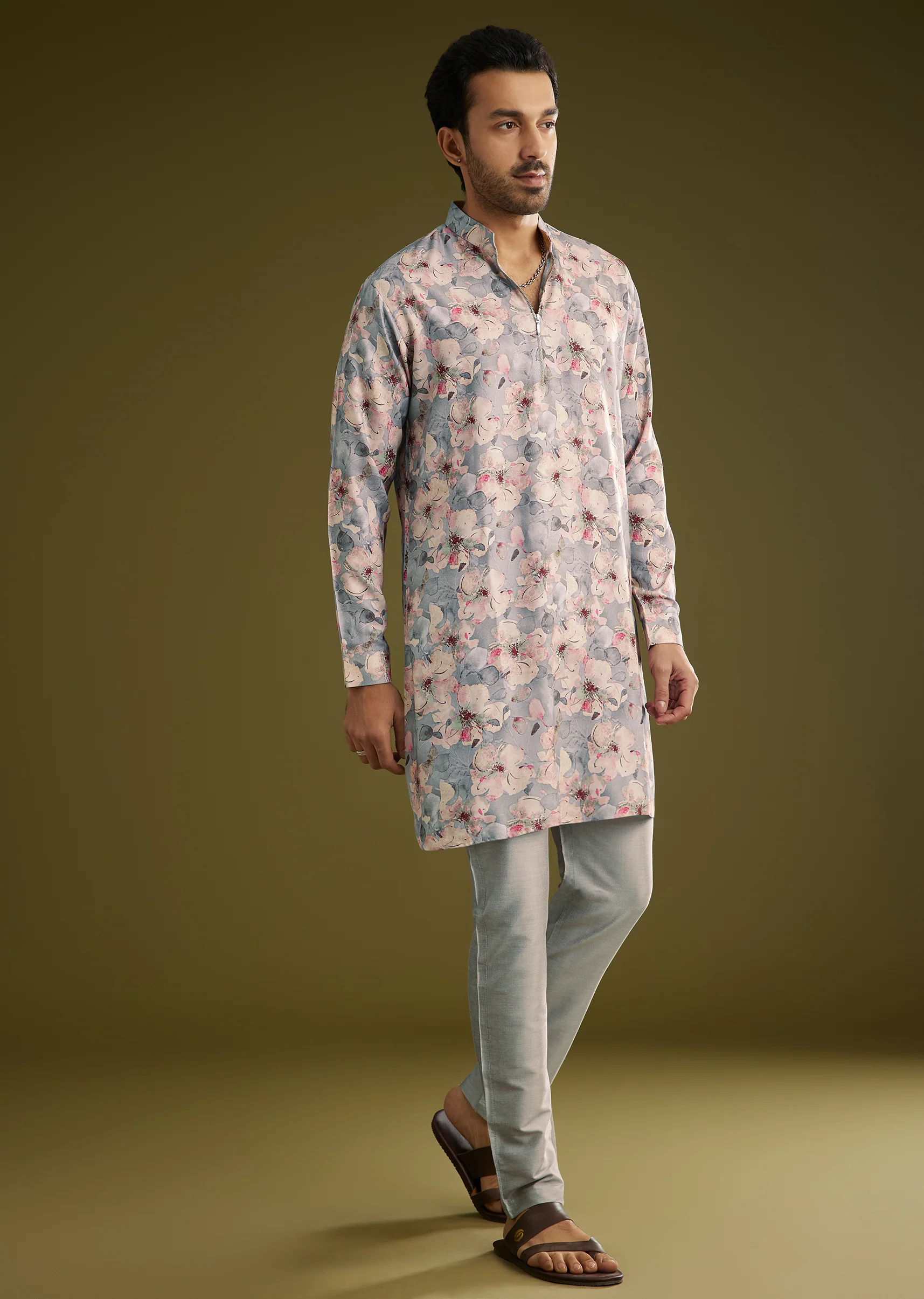 Grey Pashmina Silk Kurta Set With Floral Print - Image 4