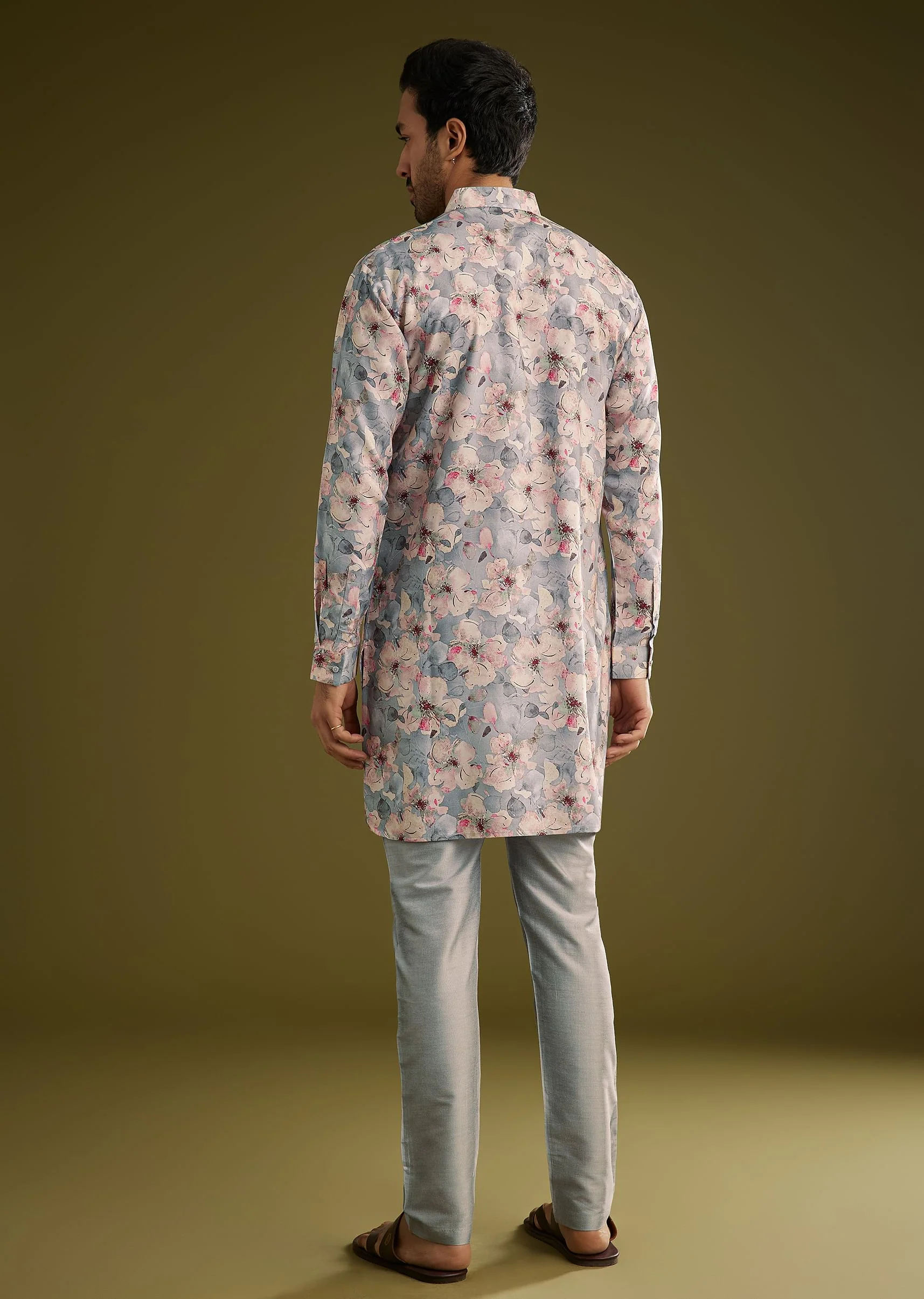 Grey Pashmina Silk Kurta Set With Floral Print - Image 5