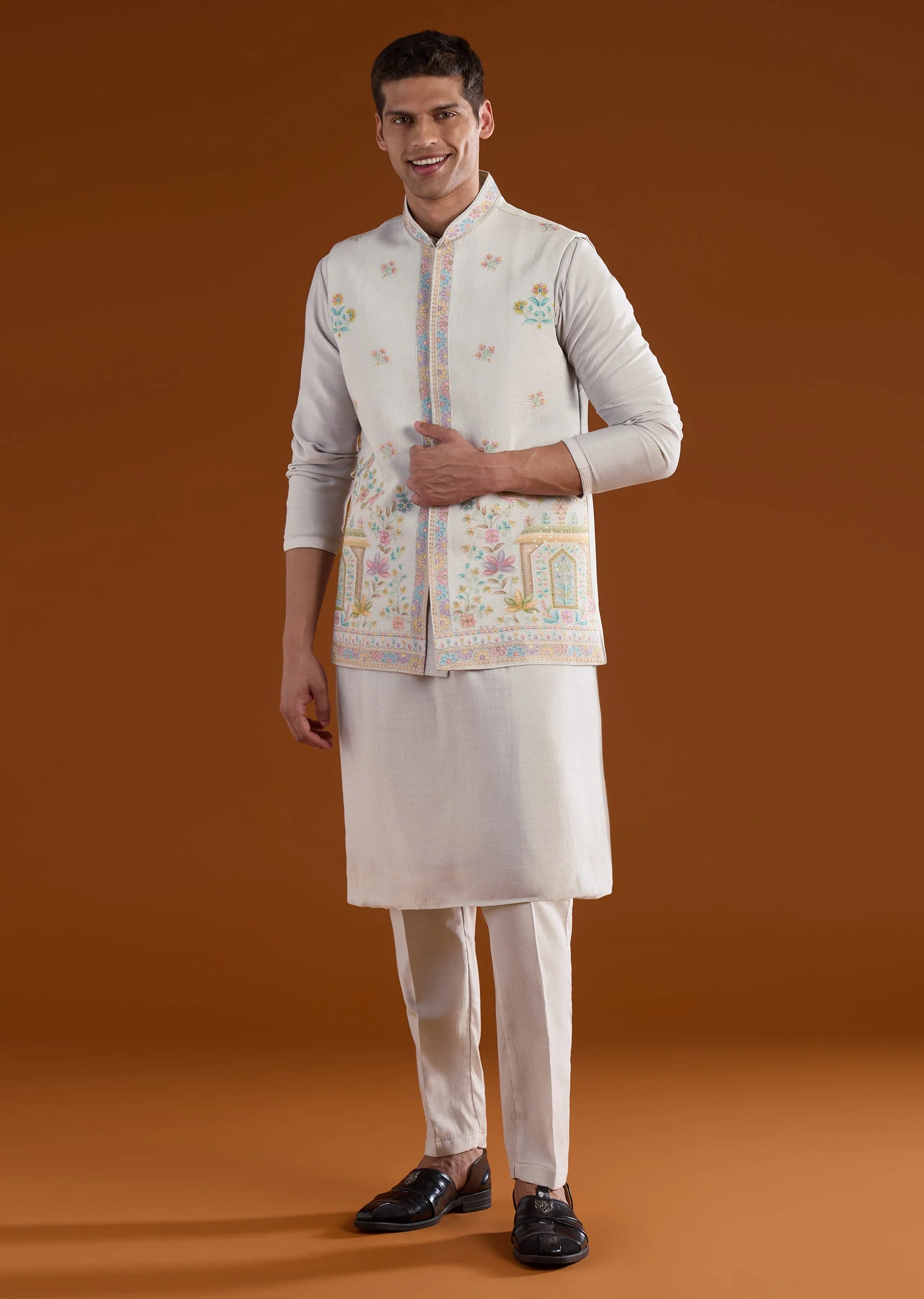 Grey Silk Mens Kurta Jacket Set With Thread And Motif Work - Image 3