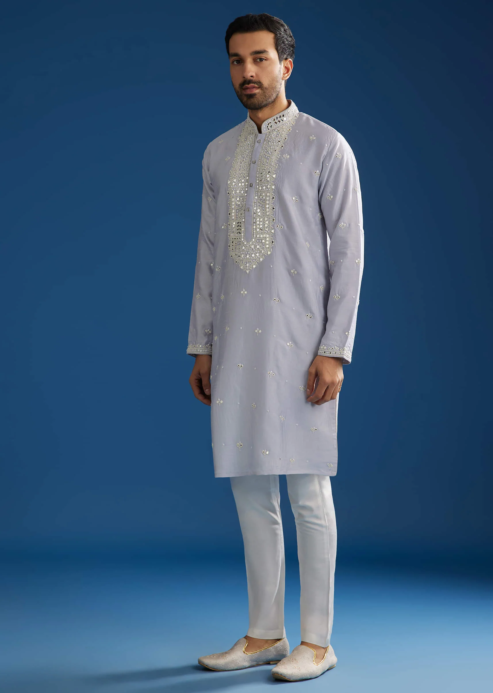 Grey Silk Mirrorwork Kurta Set With Threaded Yoke - Image 2