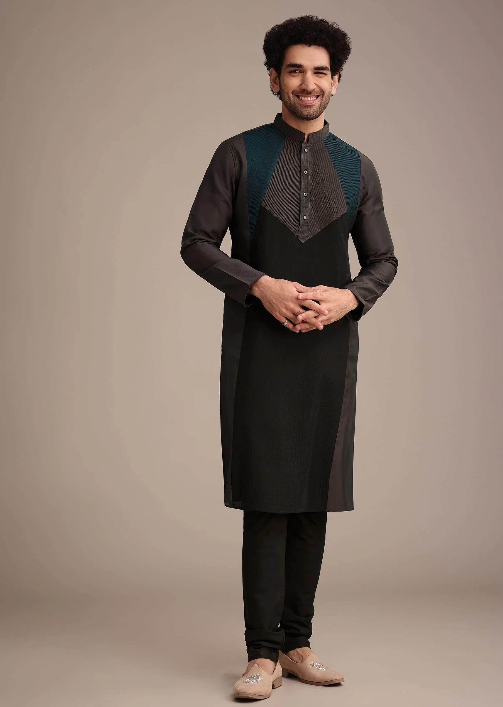 Grey Thread Hand Embroidered Kurta Set - Image 2