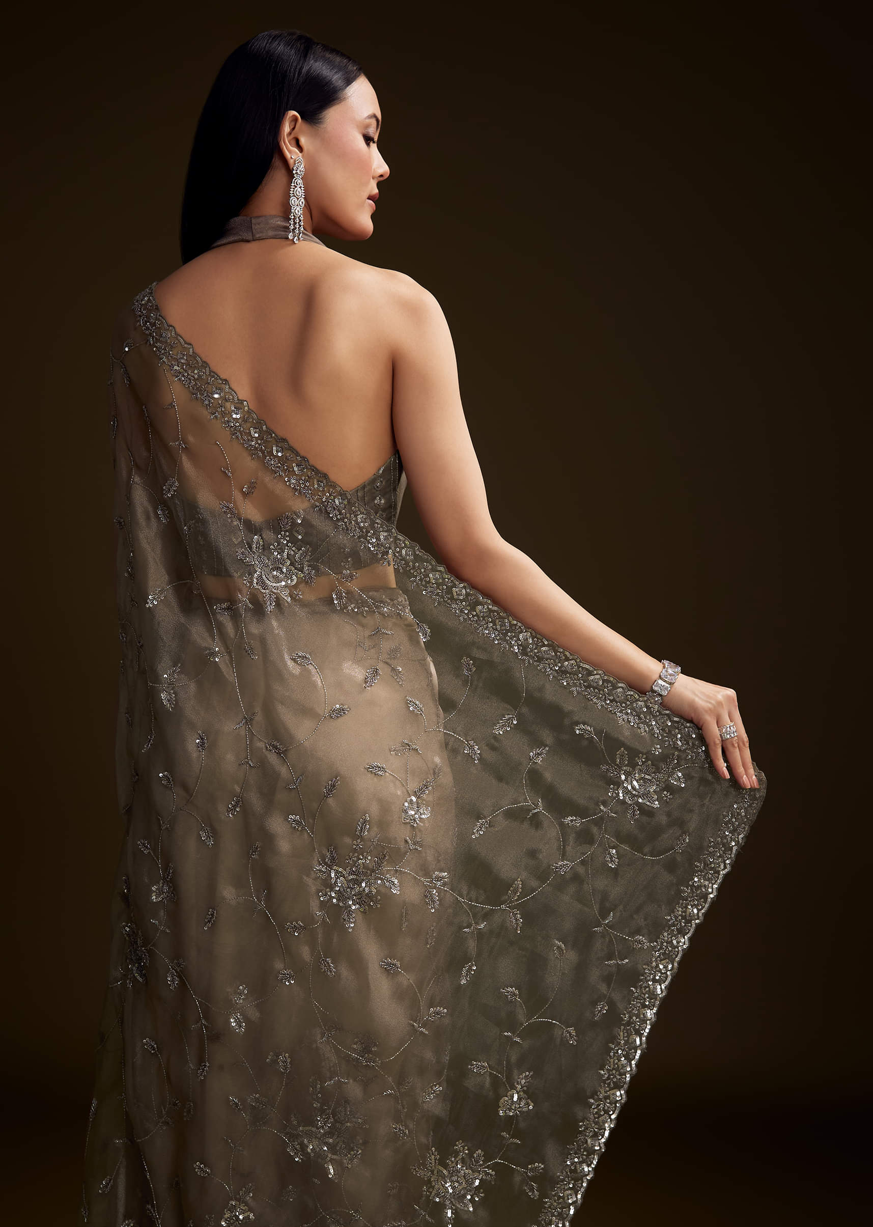 Grey Tissue Saree With Floral Jaal And Sequin Embroidery - Image 5