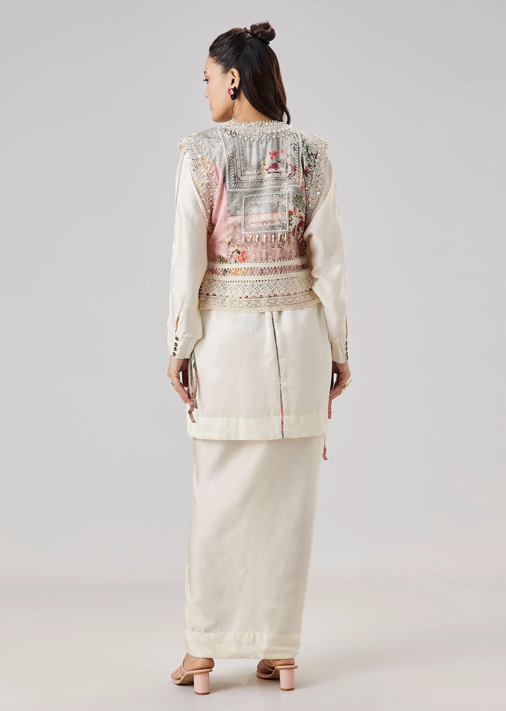 Ivory Floral Printed Jacket And Drape Skirt Set - Image 4