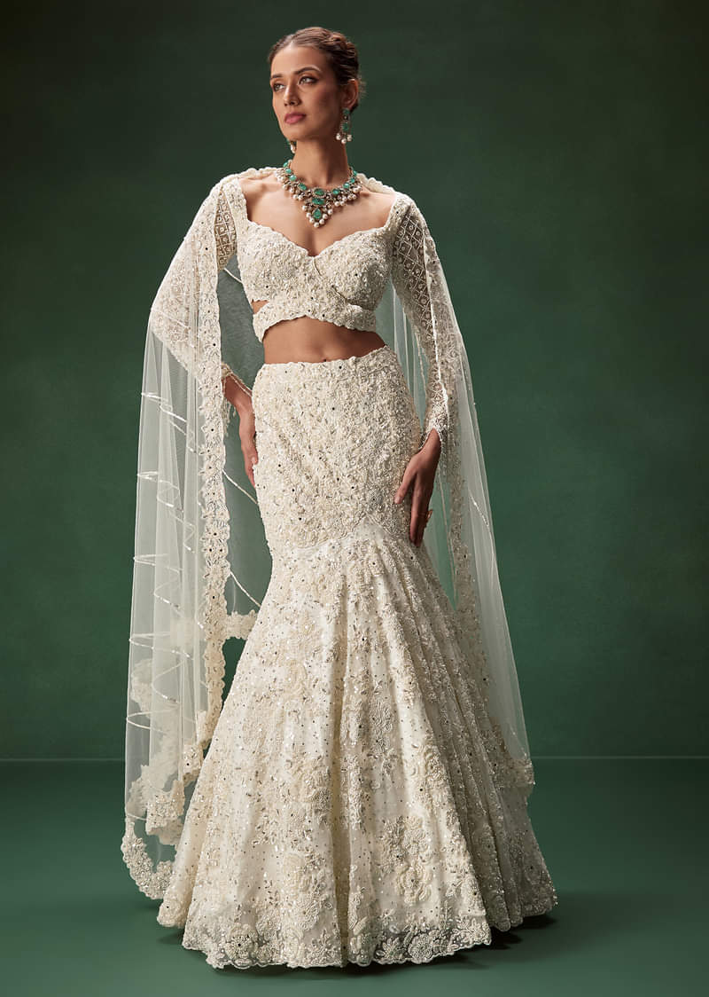Ivory Mermaid Bridal Lehenga With Full Sleeves And Heavy Embroidery - Image 4