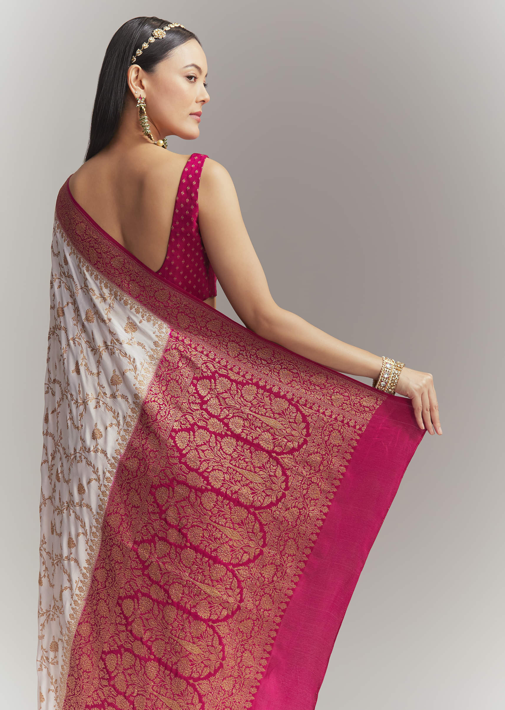 Ivory Silk Woven Saree With Rani Pink Contrast Work - Image 6