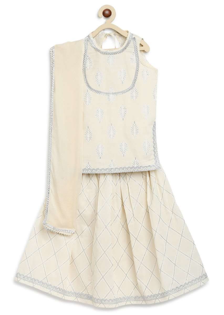 Kalki Girls White Lehenga And Kurti Set In Cotton With Self Print And Lace Work By Tiber Taber - Image 4