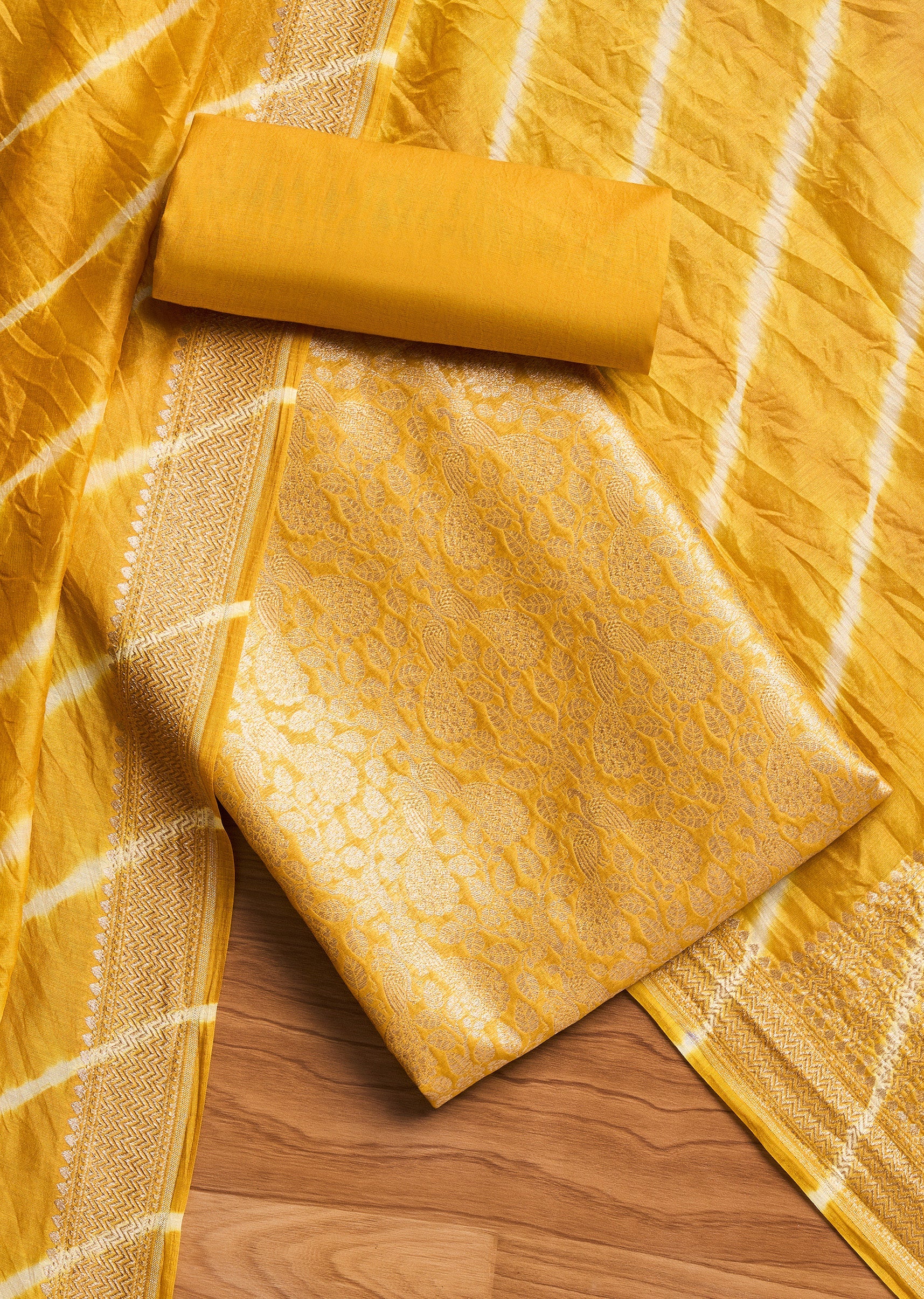 Kanak Noor Yellow Brocade Suit Set