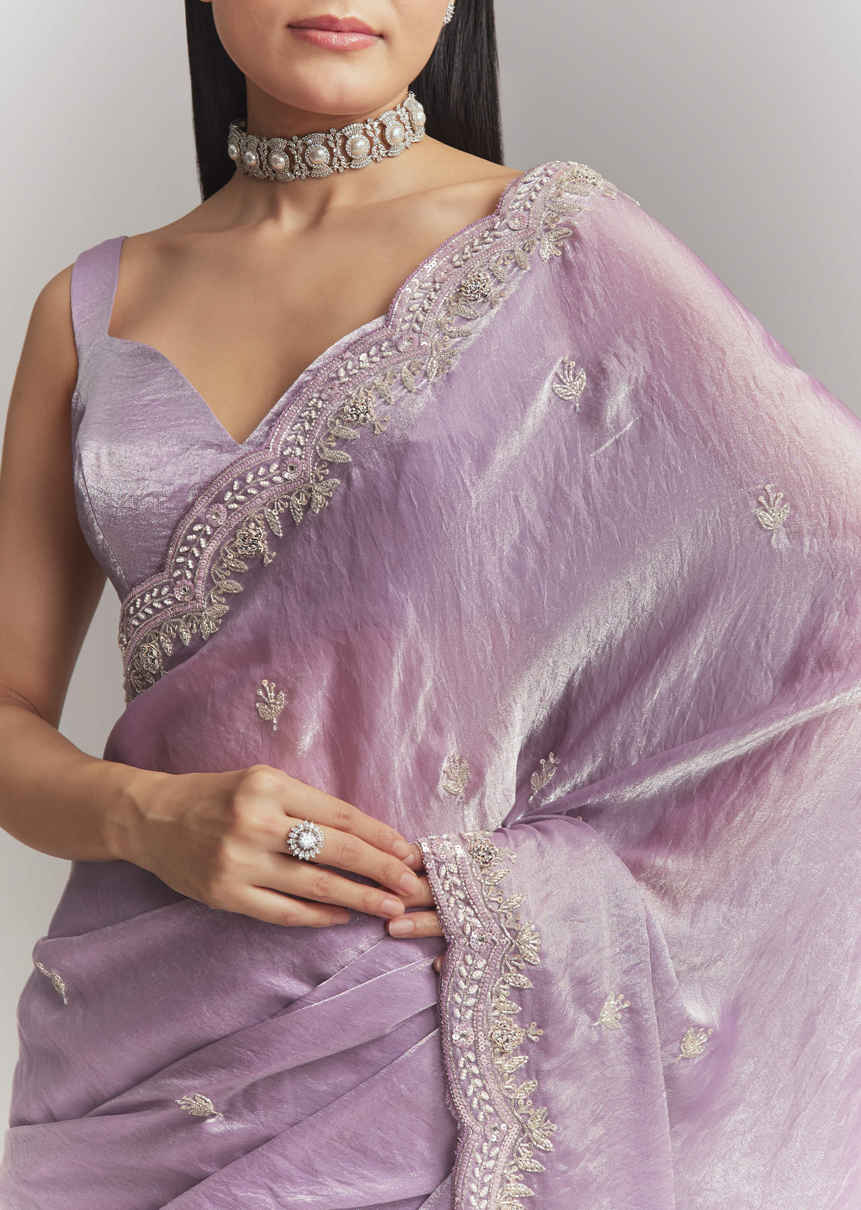 Lavender Chinon Embroidered Saree With Floral Embroidery - Image 2