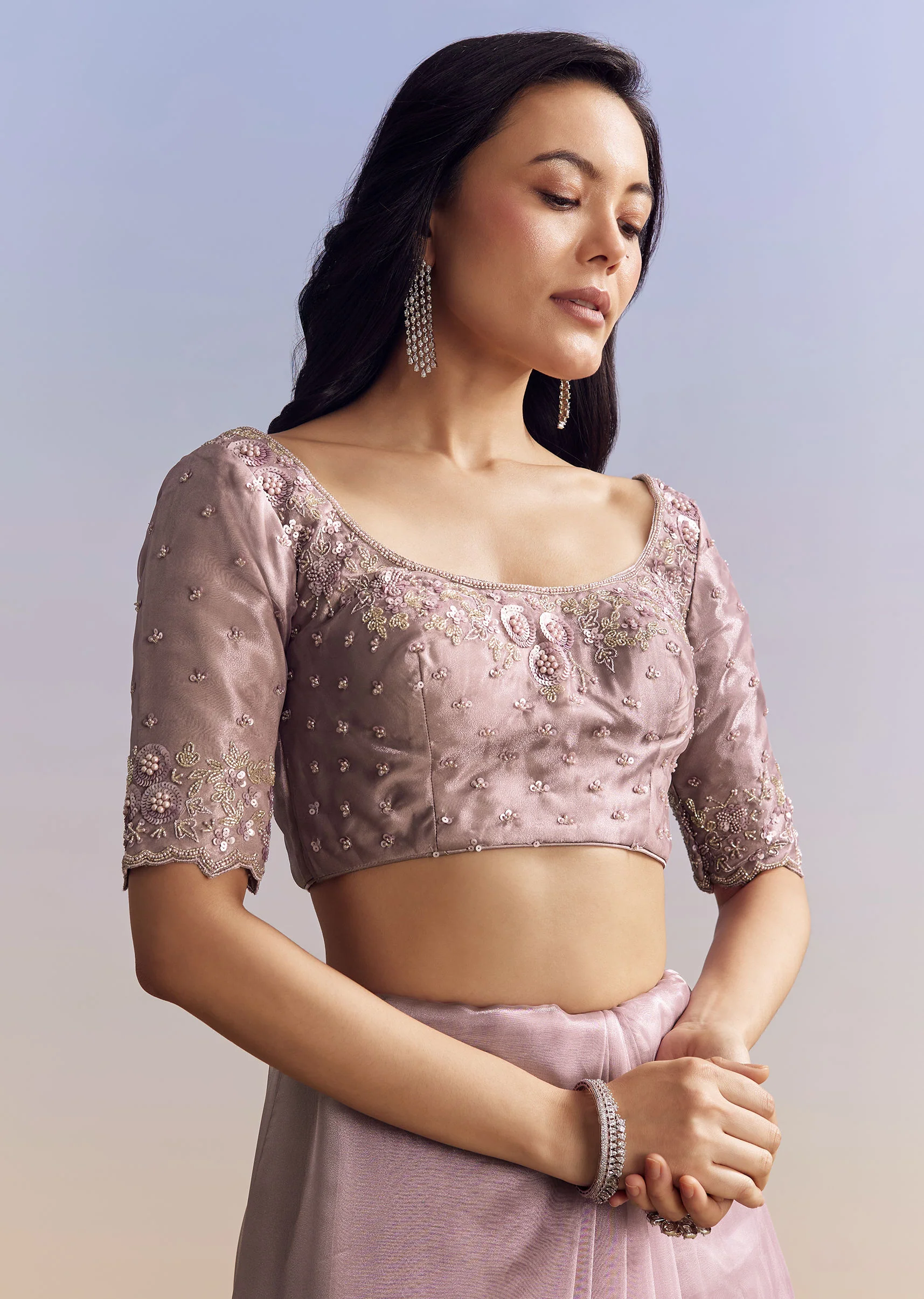 Lavender Tissue Saree With Floral Jaal - Image 7