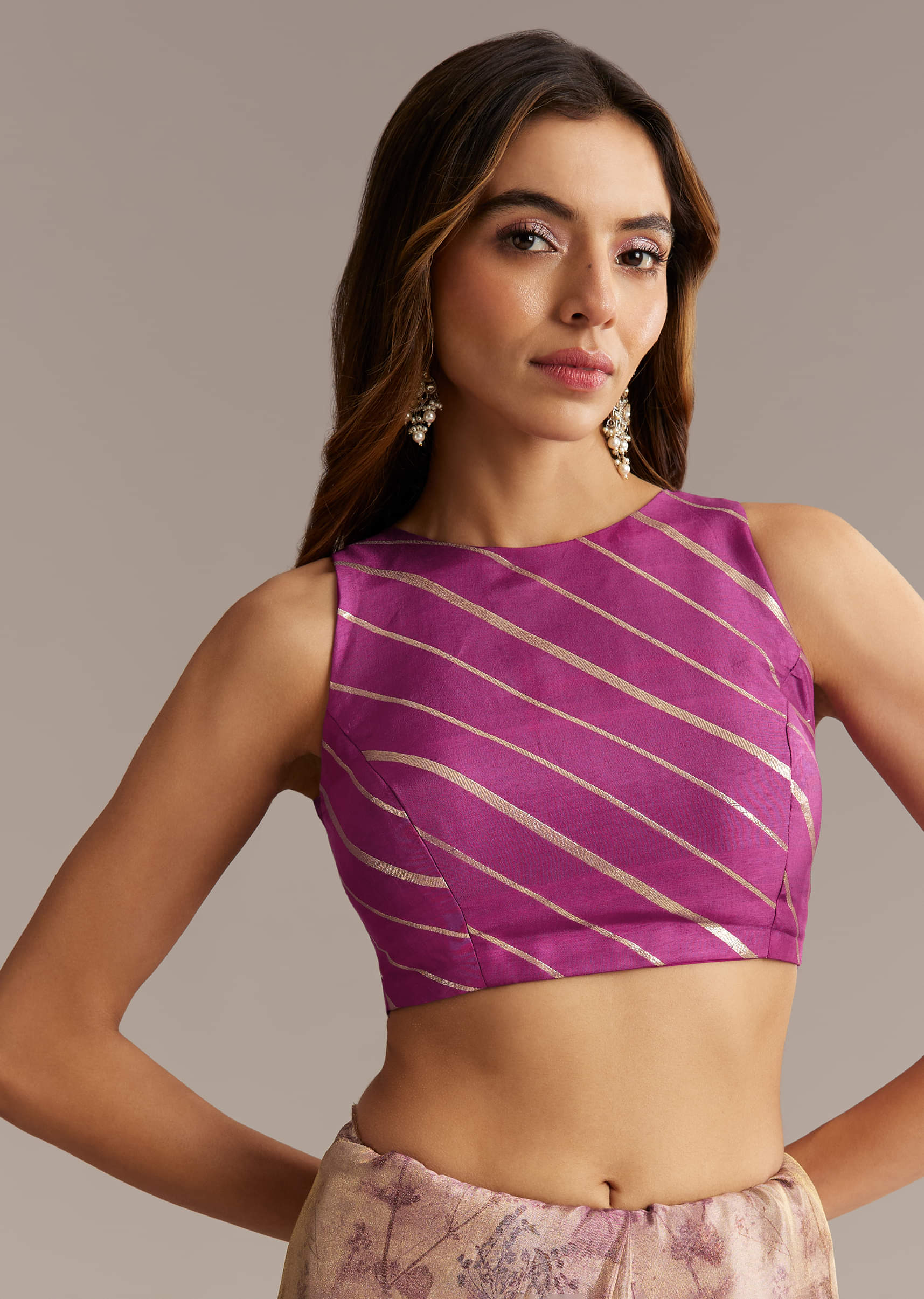 Lavender Tissue Saree With Mirror And Cutdana Embroidery - Image 6