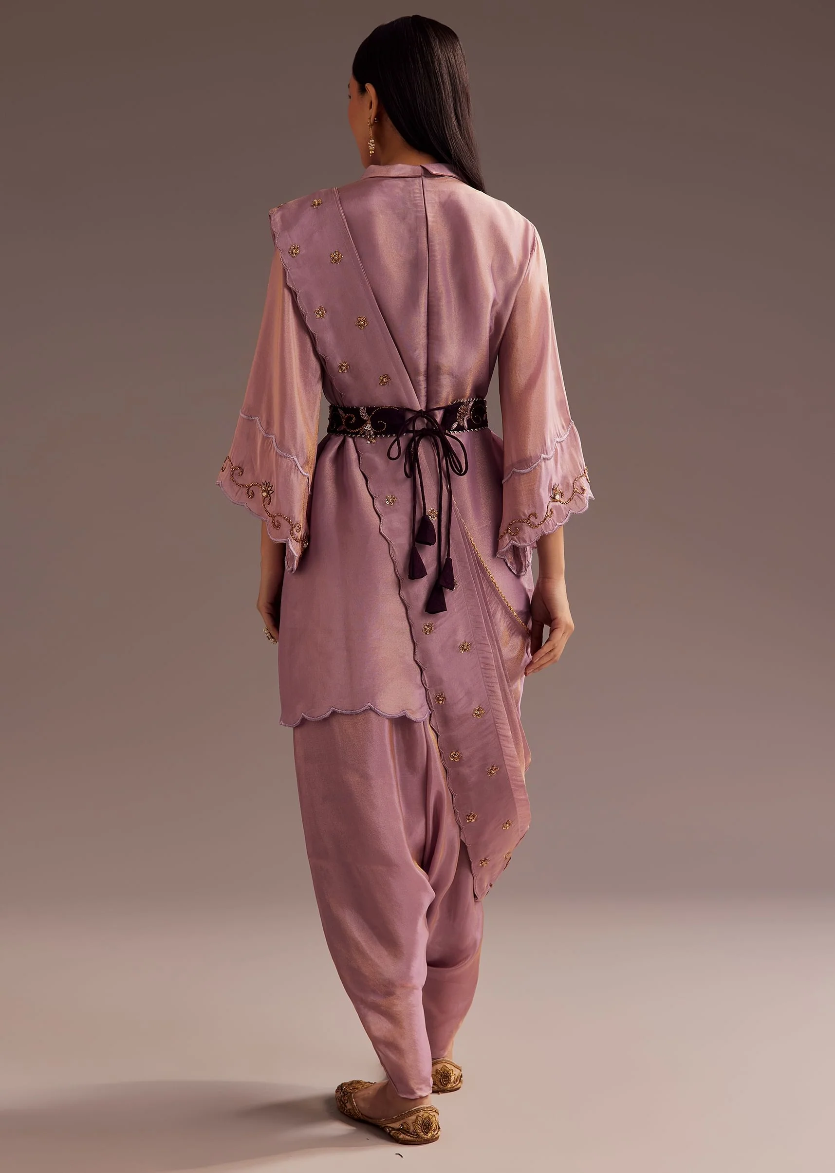 Lavender Zardosi Kurta With Embroidered Dupatta Belt - Image 5