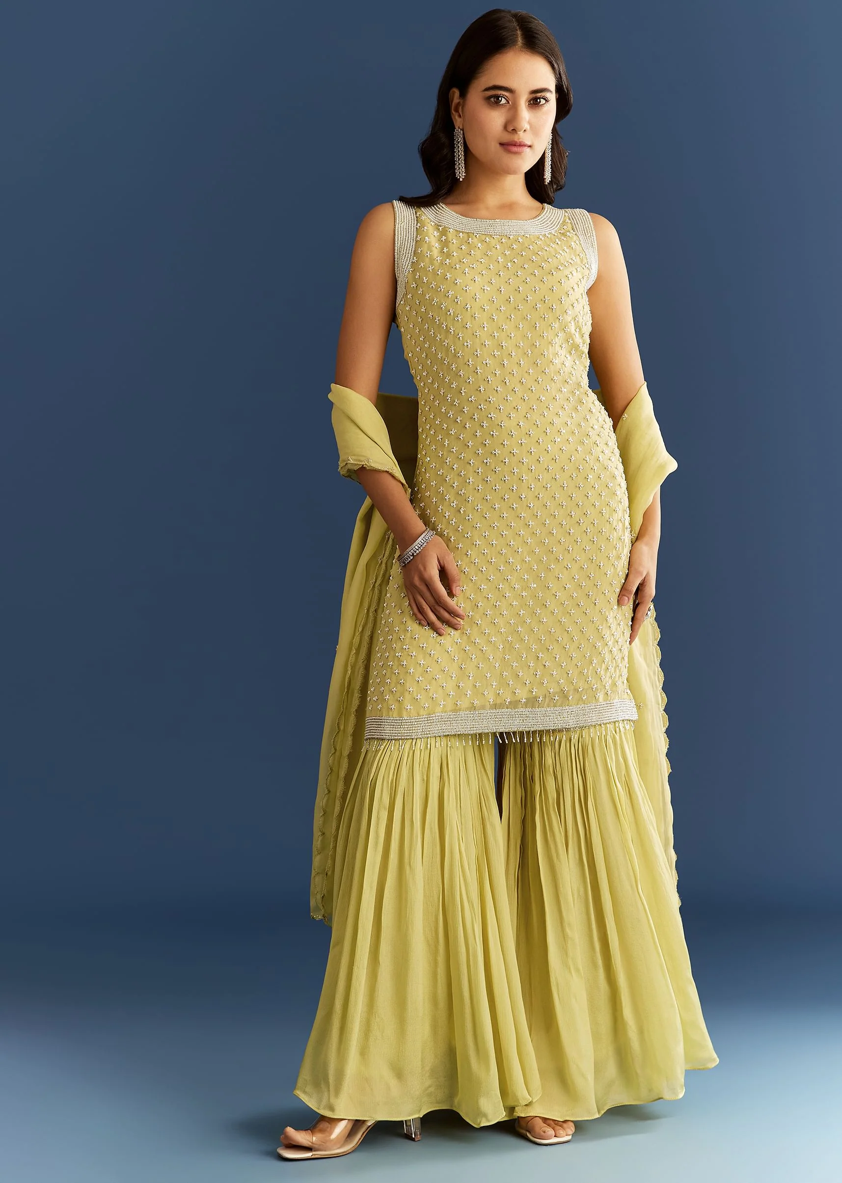 Light Lime Green Organza Kurta Set With Embroidered Scallop Hem Dupatta - Image 3