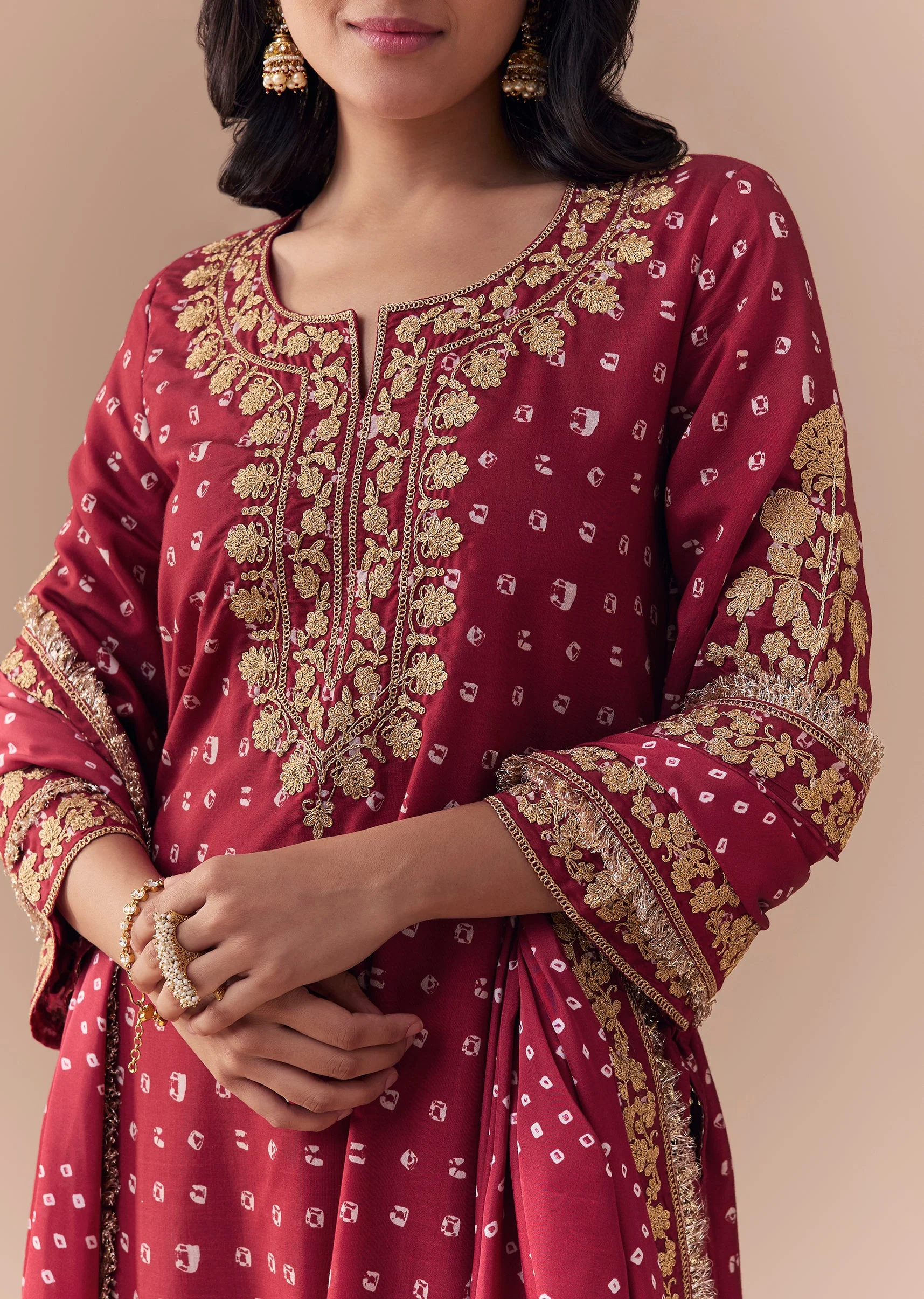 Maroon Bandhani Print Kurta Set - Image 2