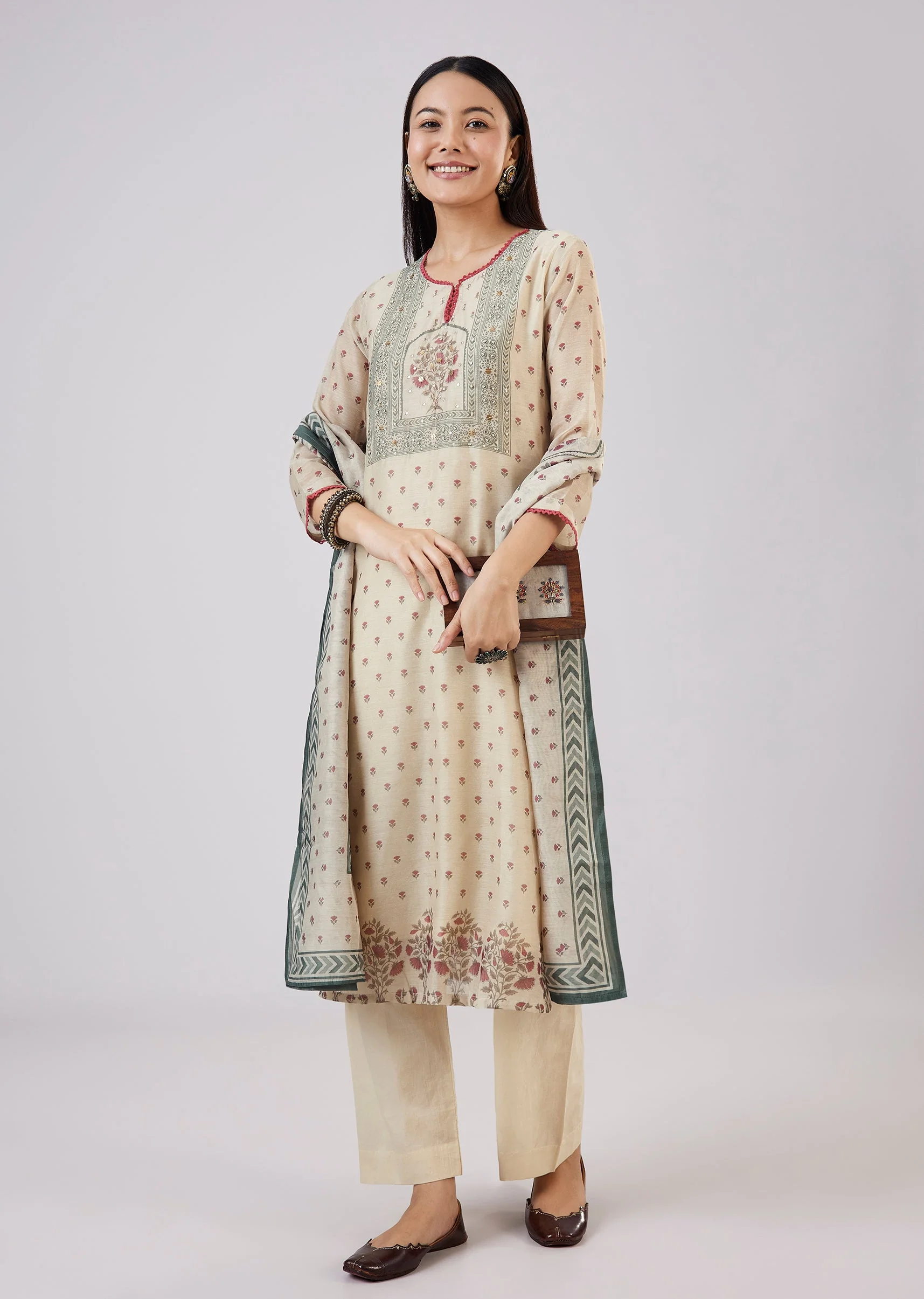 Maroon Chanderi Kurta Set with Zari And Mirror Work