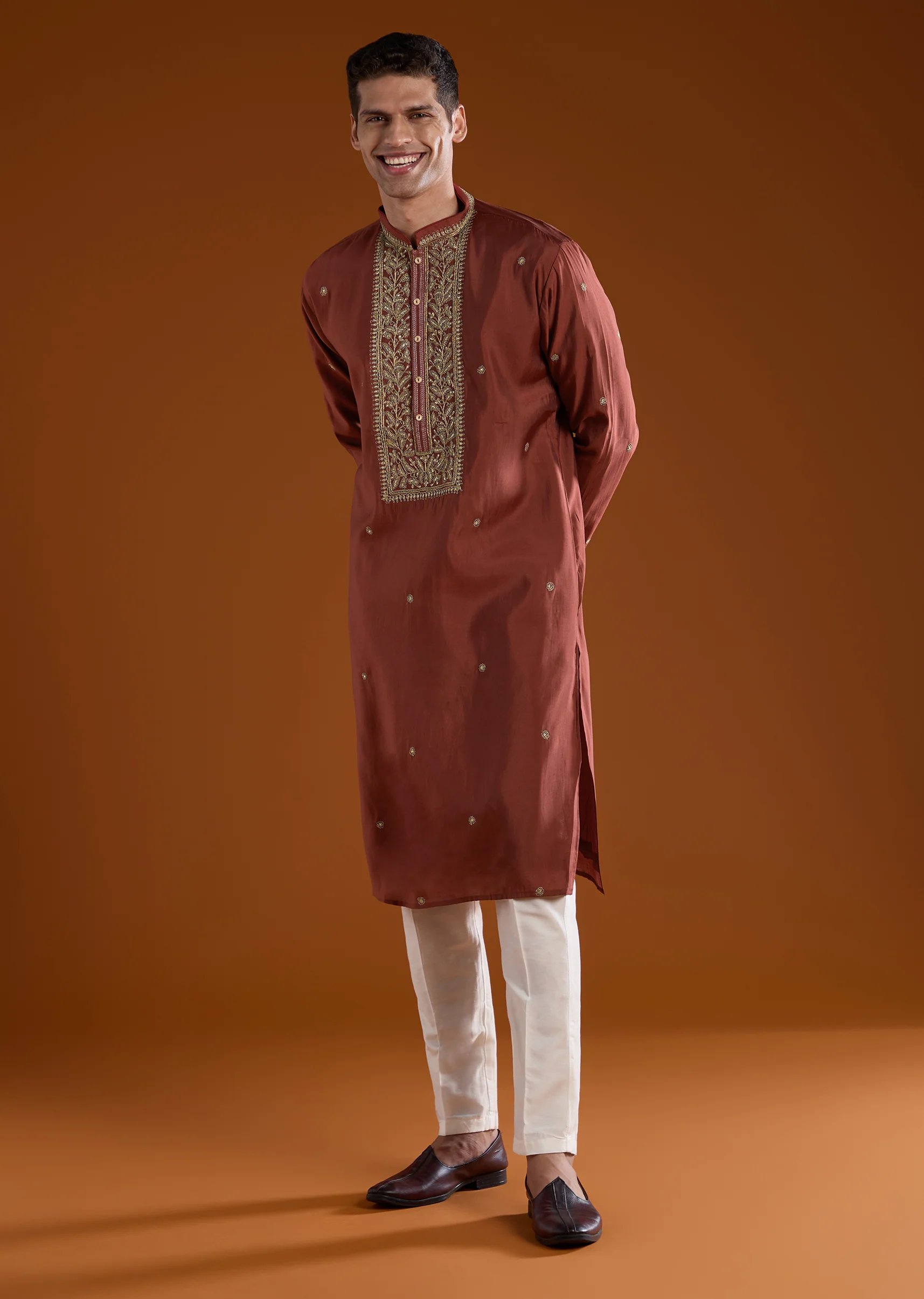 Maroon Red Silk Kurta Set With Thread Detail - Image 4