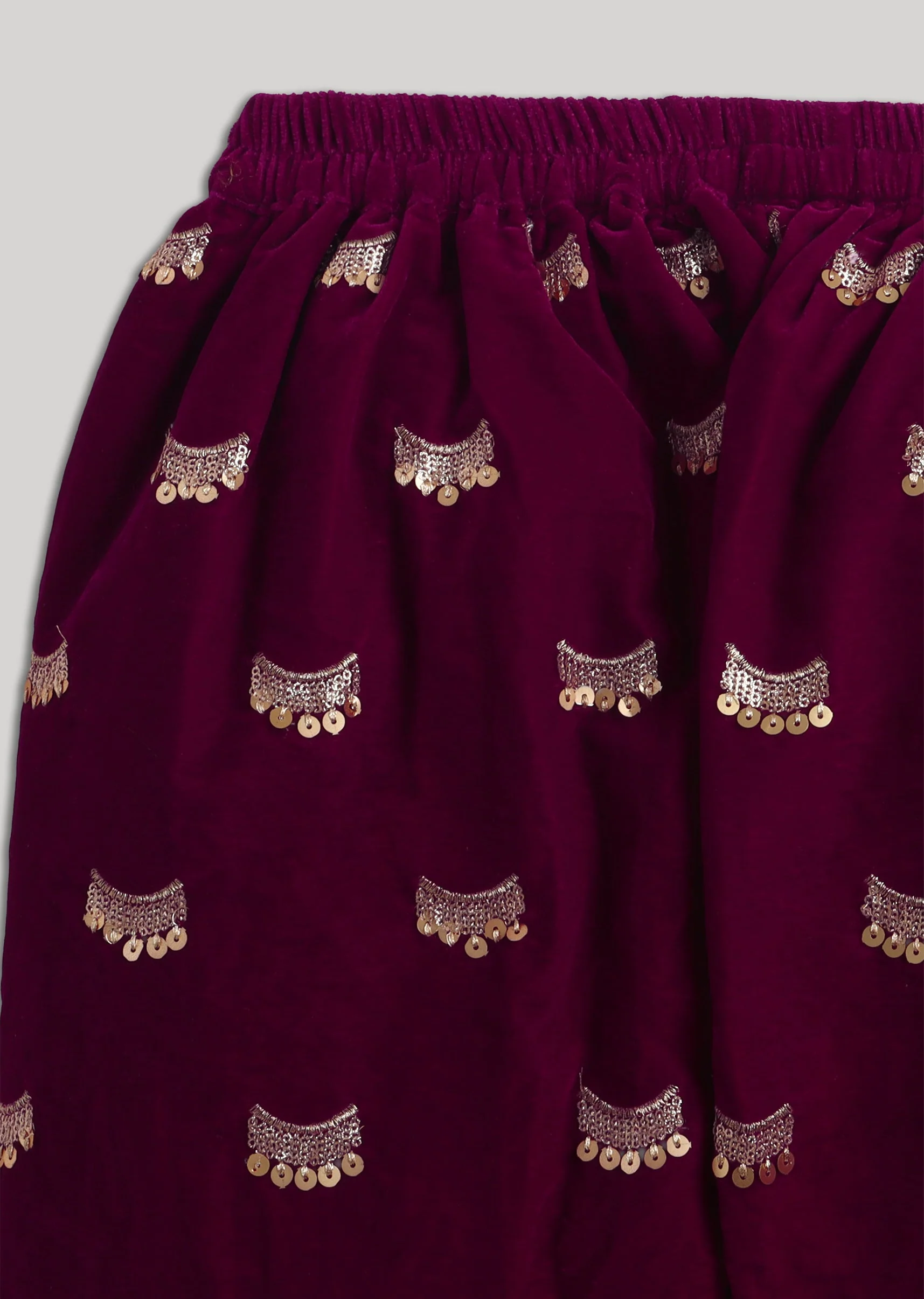 Maroon Velvet Kurta Set - Image 6