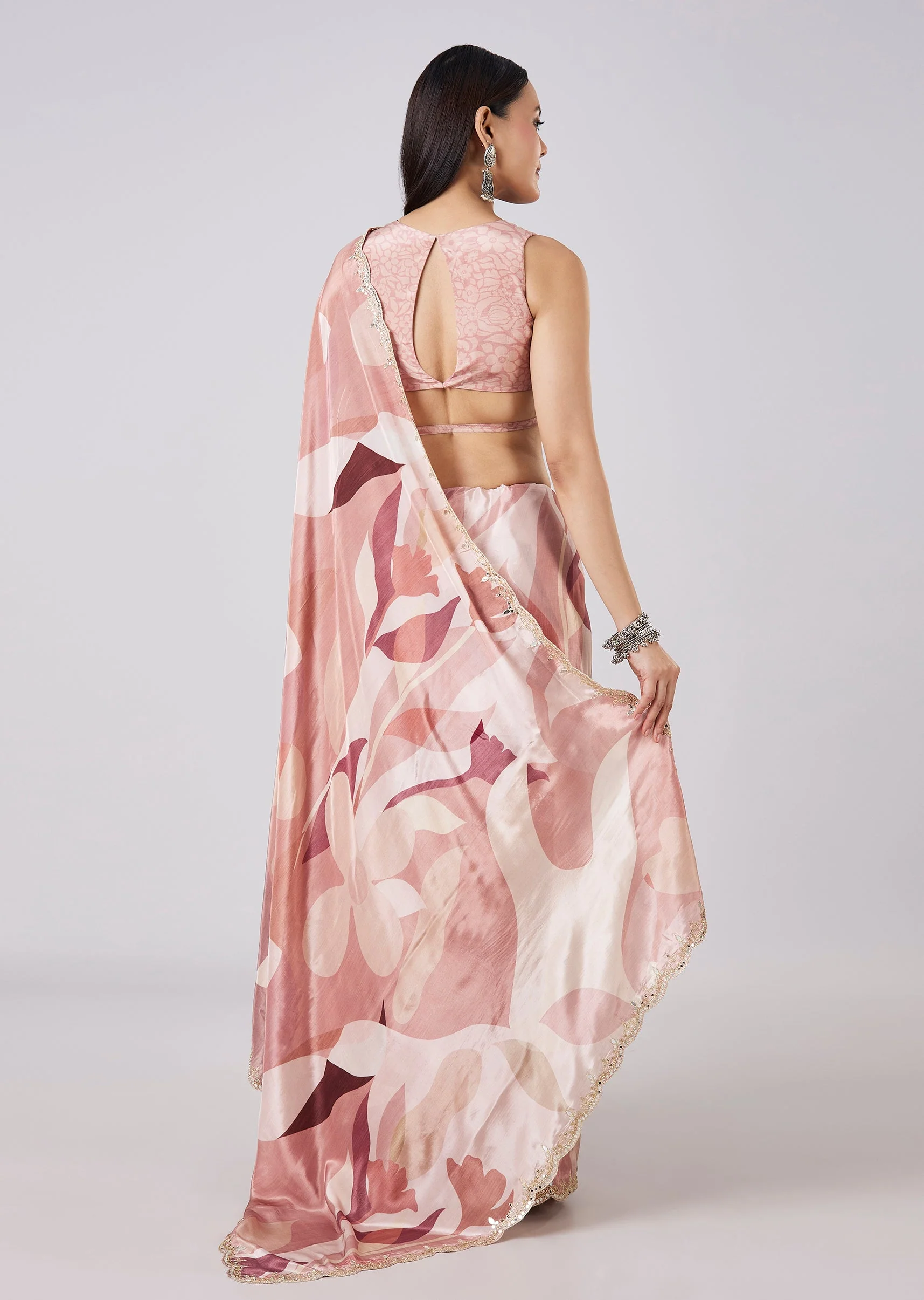 Mauve Abstract Printed Saree with Blouse - Image 4