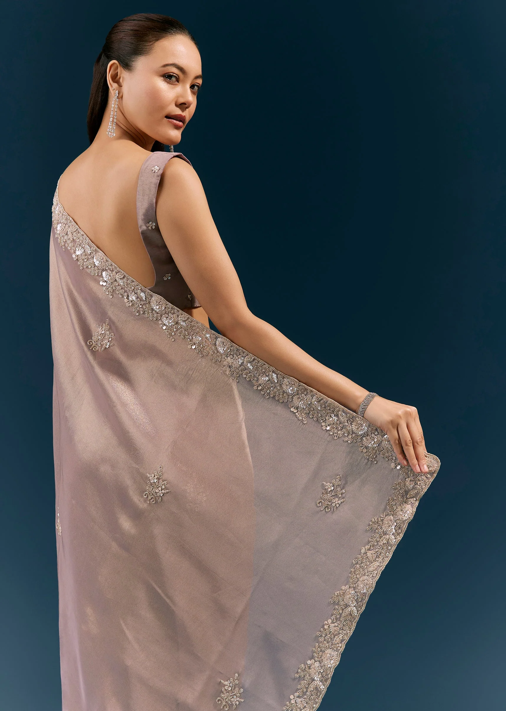 Mauve Tissue Saree With Heavy Floral Cutwork Border And Hand Embroidery - Image 6