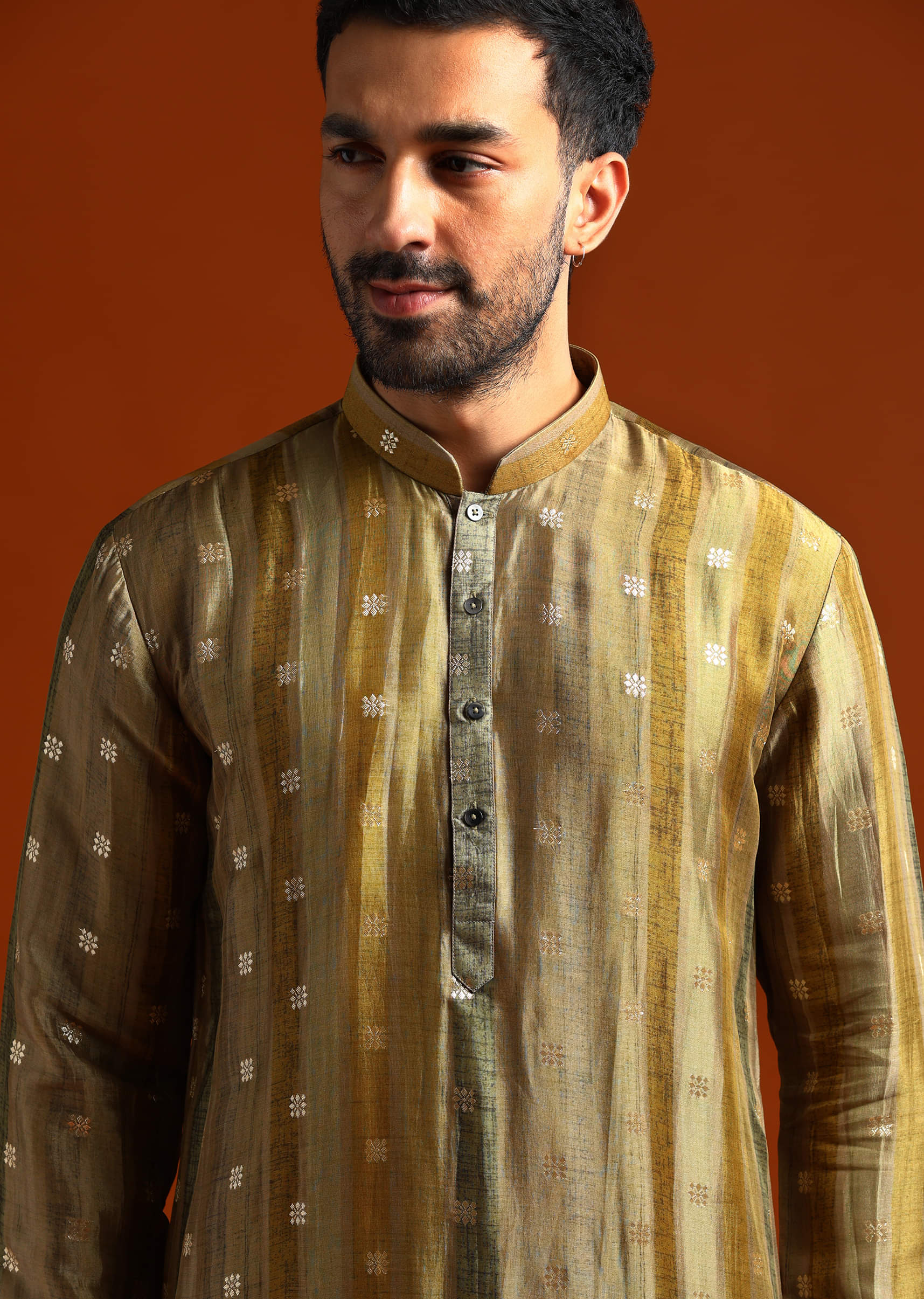 Mehendi Green Silk Kurta Set For Men With Zari Embroidery - Image 2