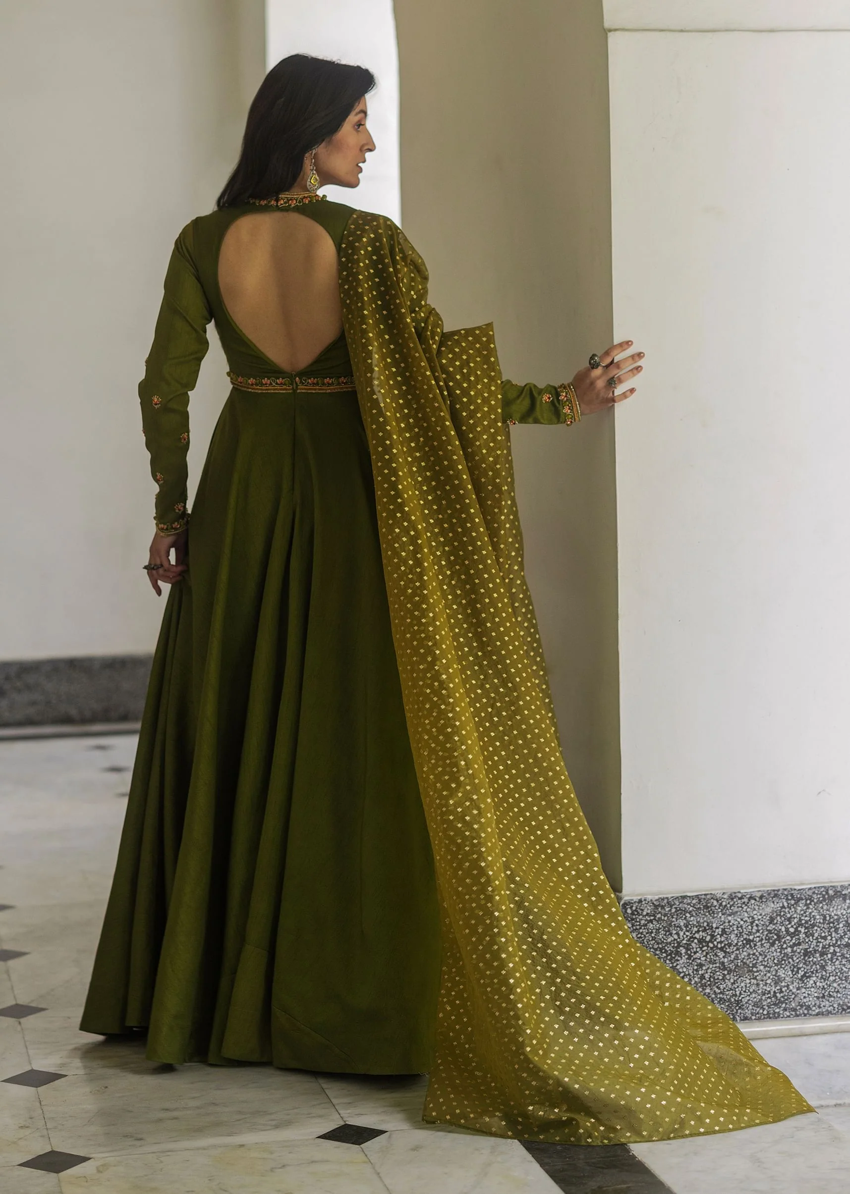 Mehendi Green Tussar Anarkali Suit With Cutdana Embroidery - Image 4