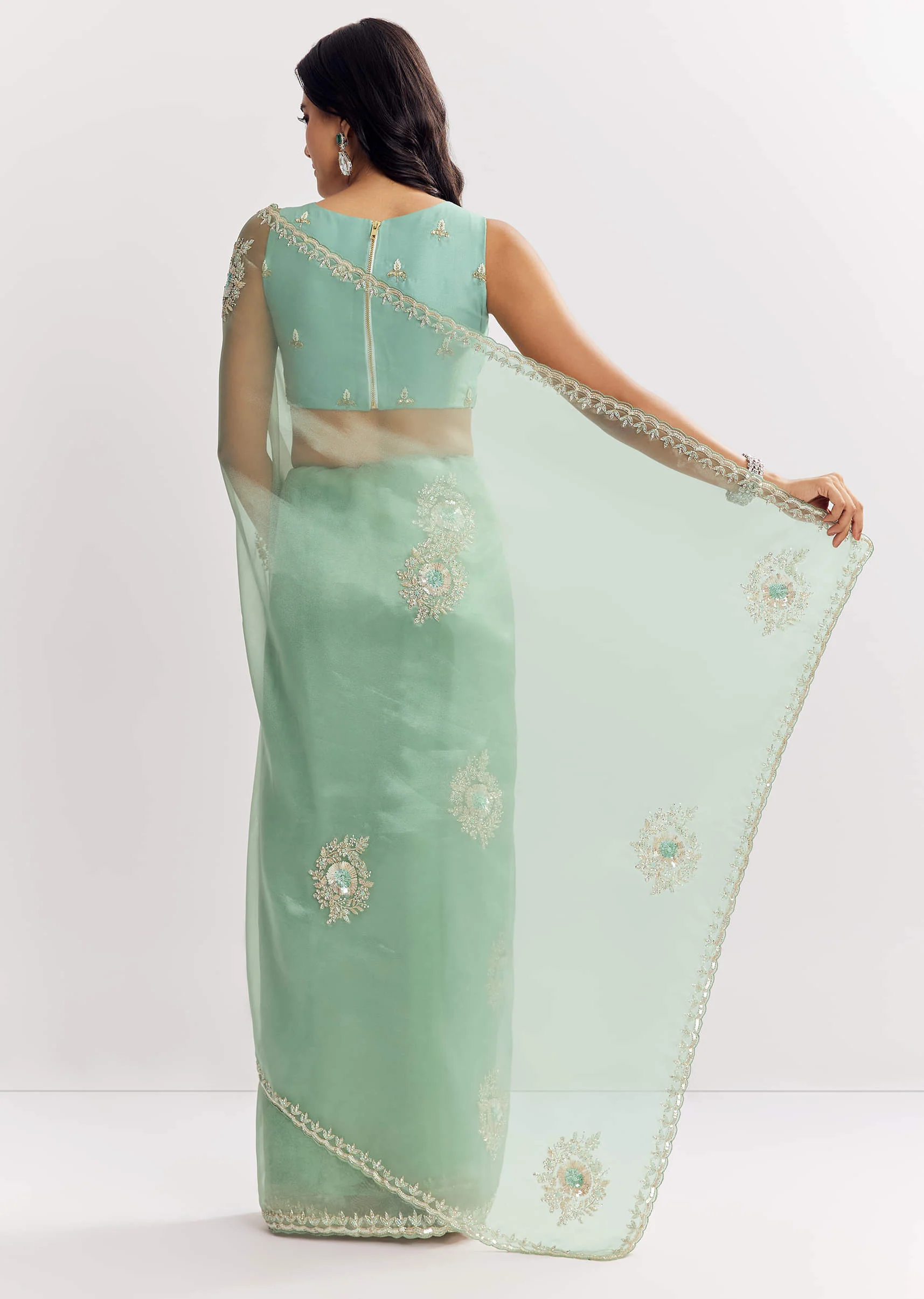Mint Green Glass Tissue Saree With Cutdana And Sequins Embroidery - Image 6