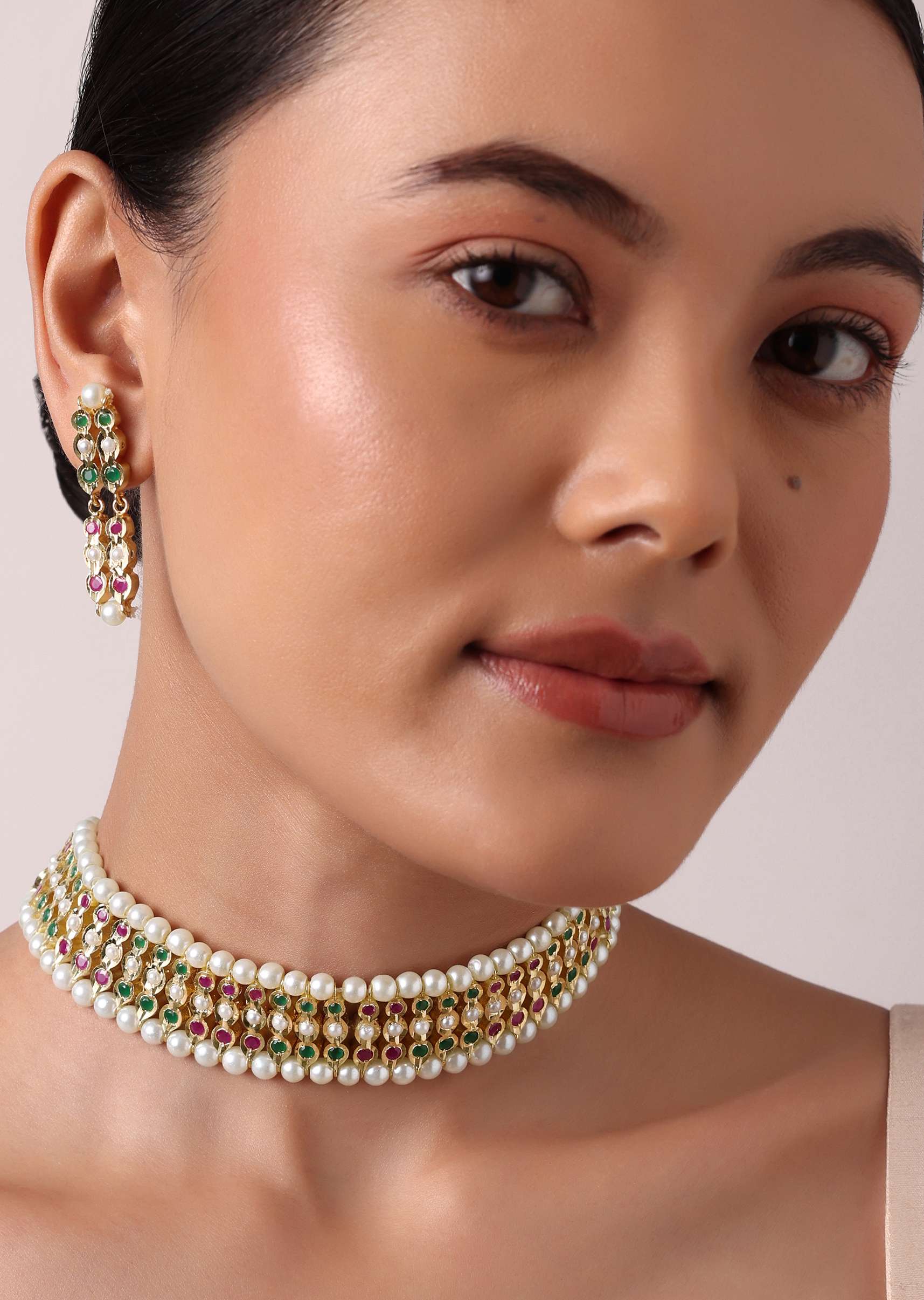Multi Kundan Choker Set With White Beads - Image 7