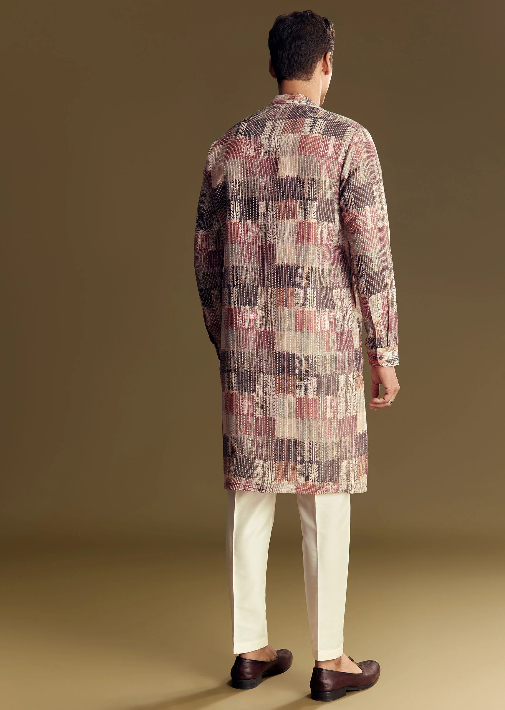 Multi Linen Kurta Set With Artistic Kantha Detailing - Image 5