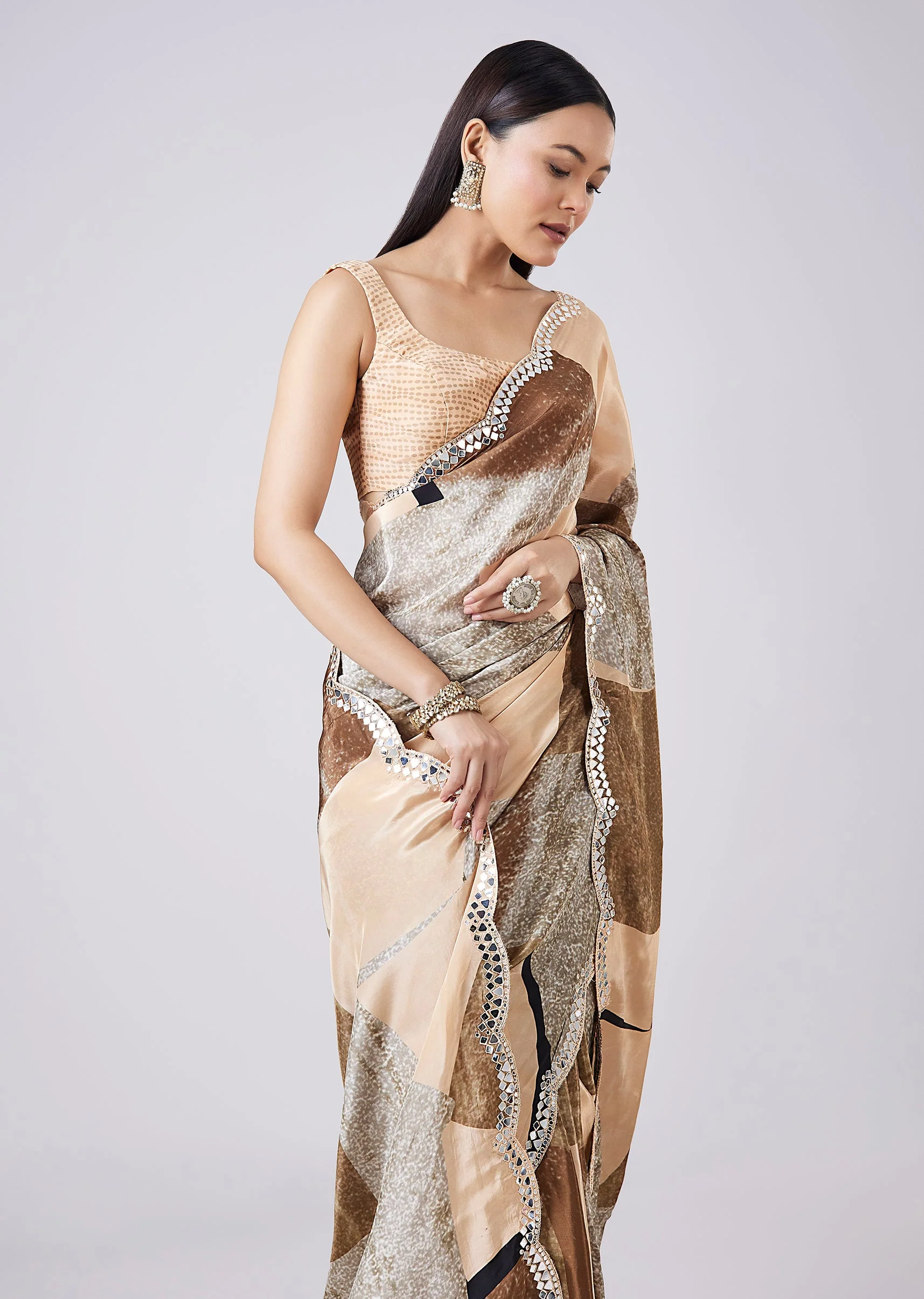 Multicolor Abstract Print Saree with Blouse - Image 5