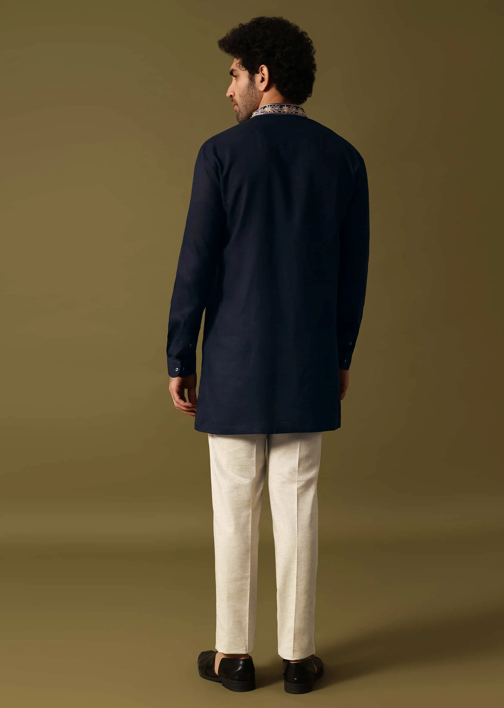 Navy Blue Cotton Kurta Set With Resham Work For Men - Image 5
