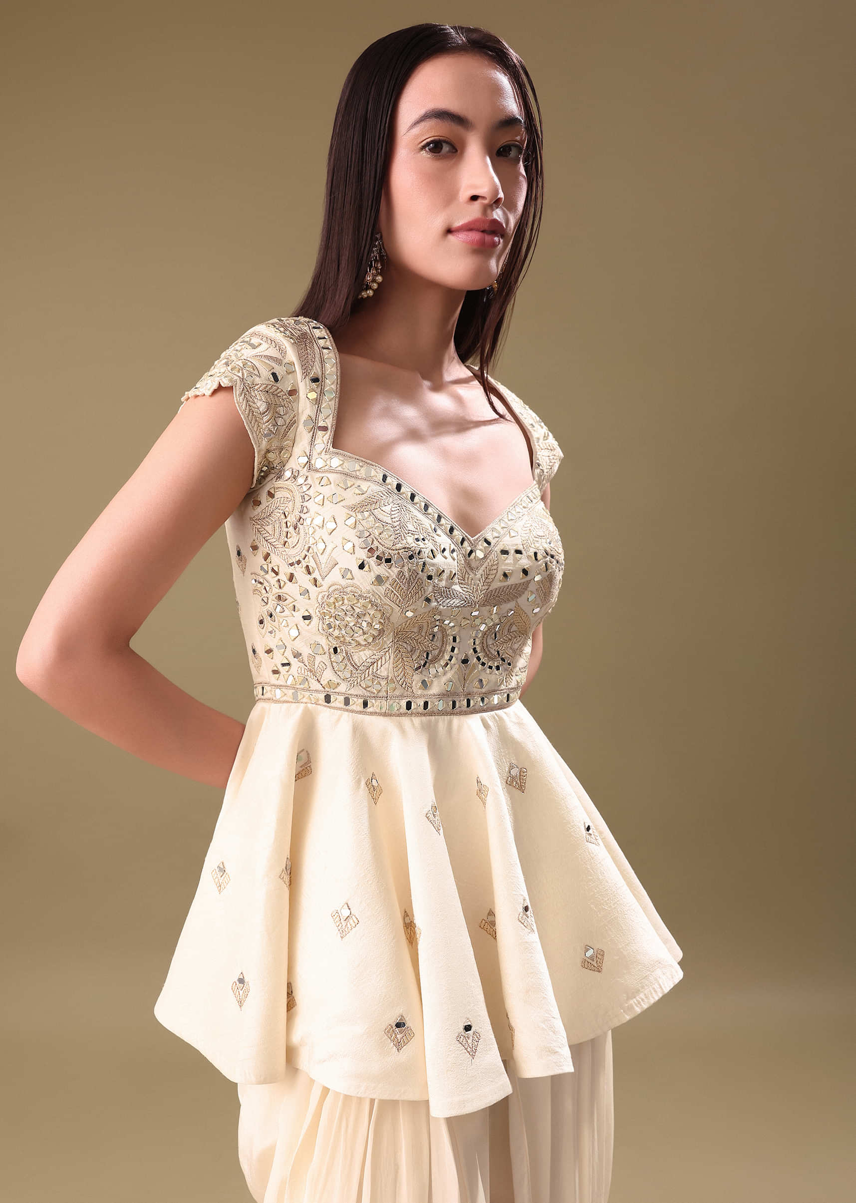 Off White Dhoti With Embroidered Top - Image 4