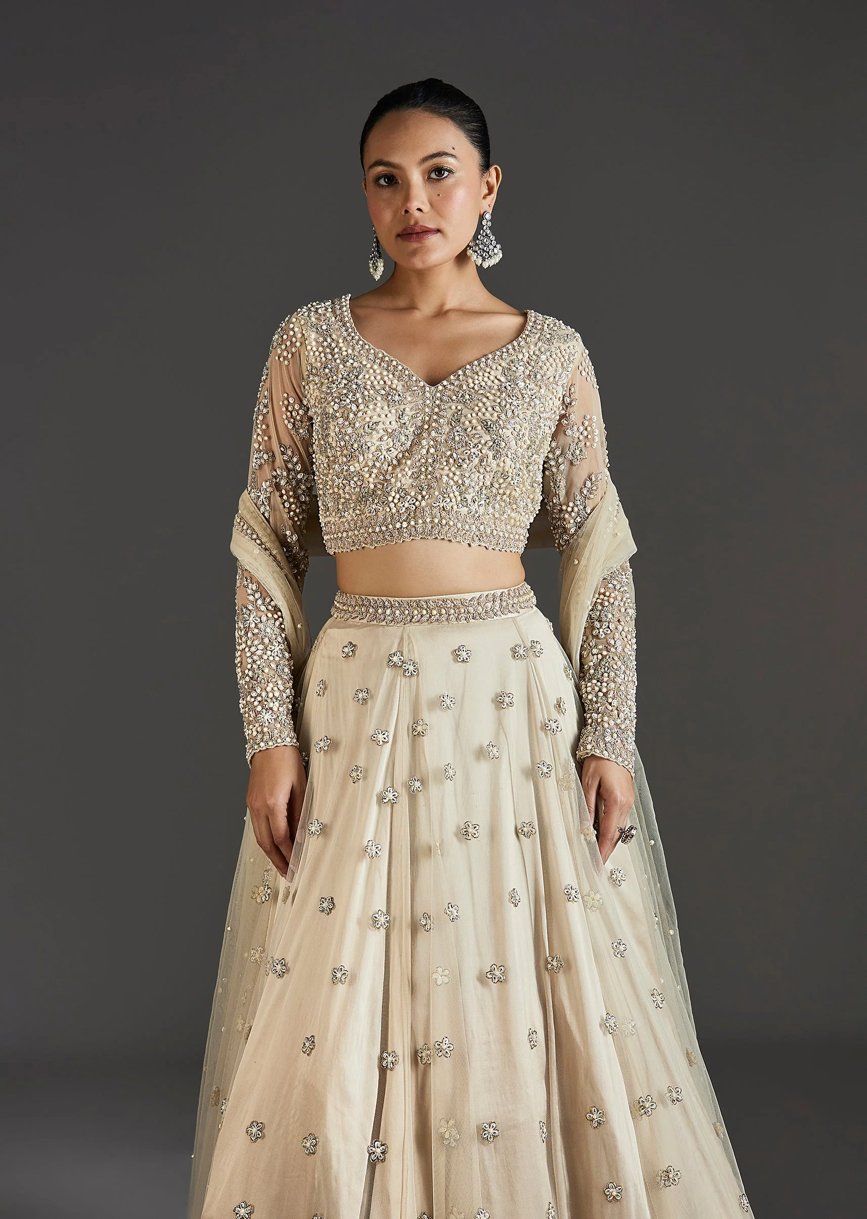 Off White Glamour With Modern Sparkle - Image 5