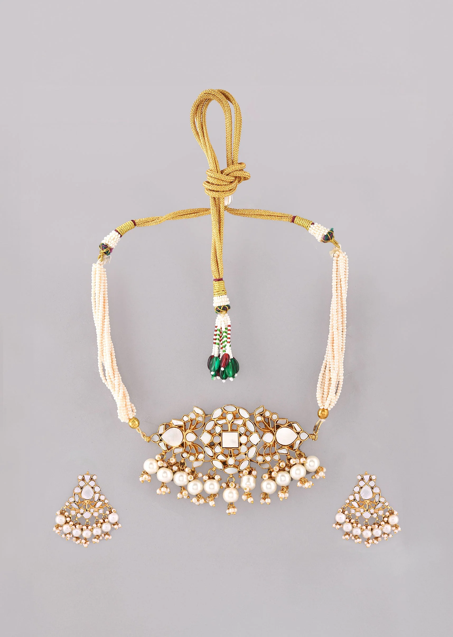 Off White Kundan Pendant Necklace and Earrings Set - Image 2