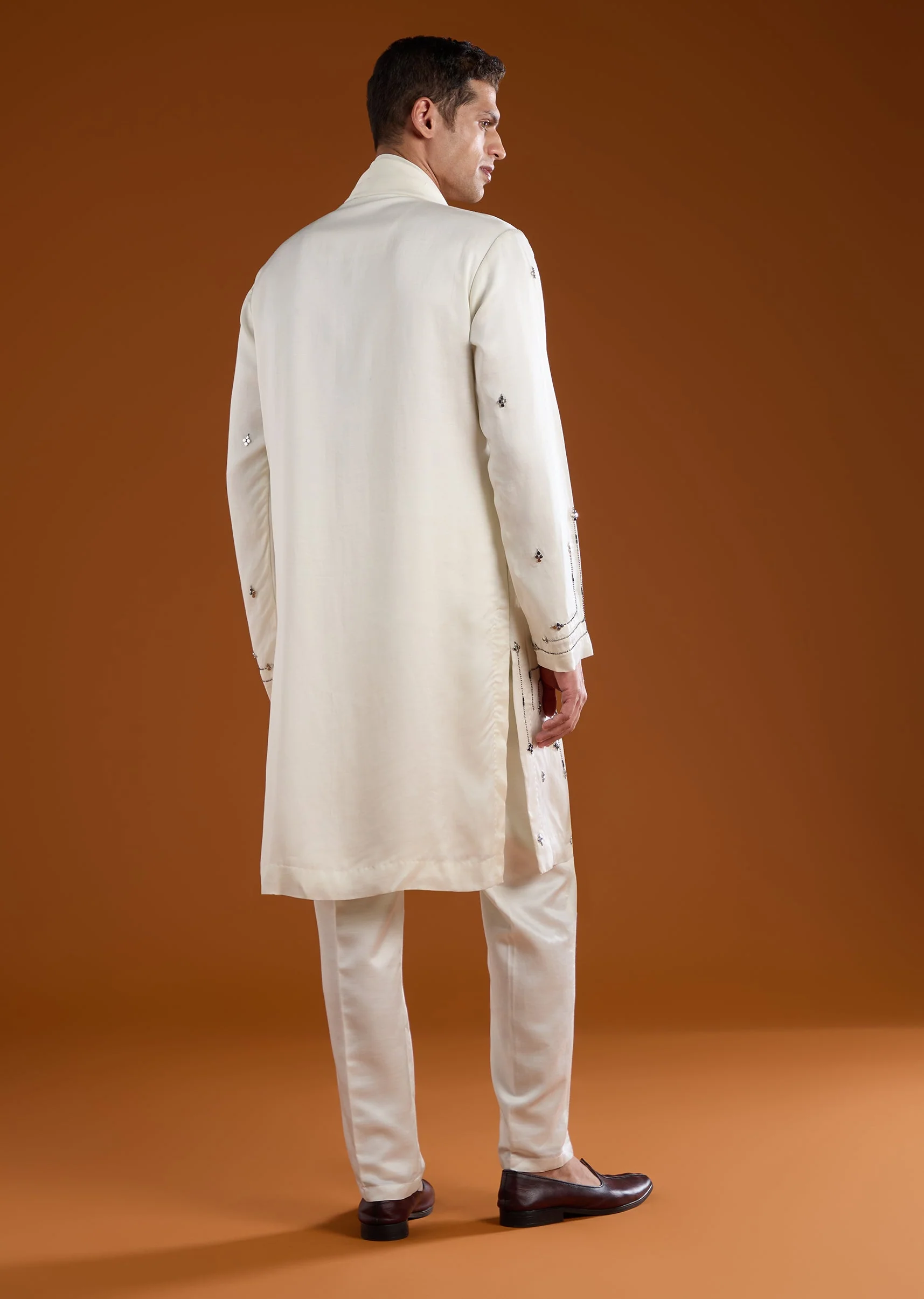 Off White Linen Mens Kurta Set with Dupatta - Image 5