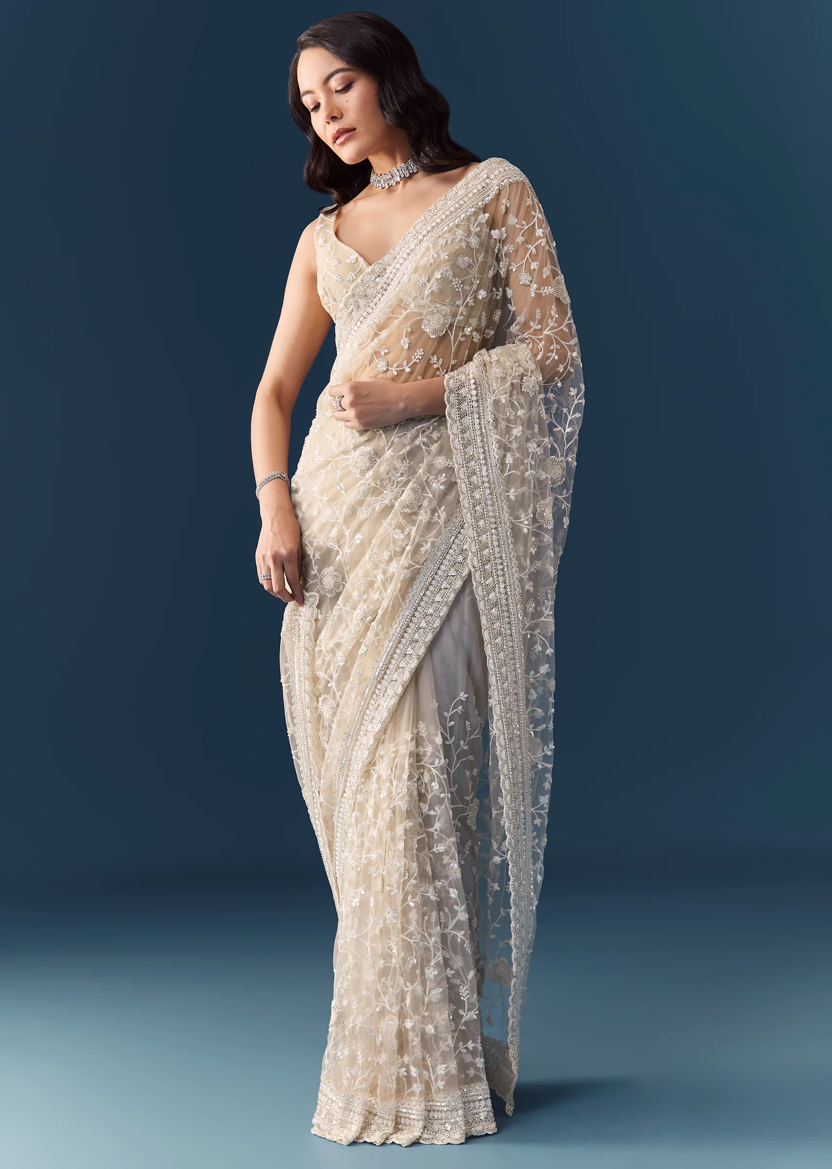 Off White Net Jaal Embellished Saree with Unstitched Blouse - Image 3