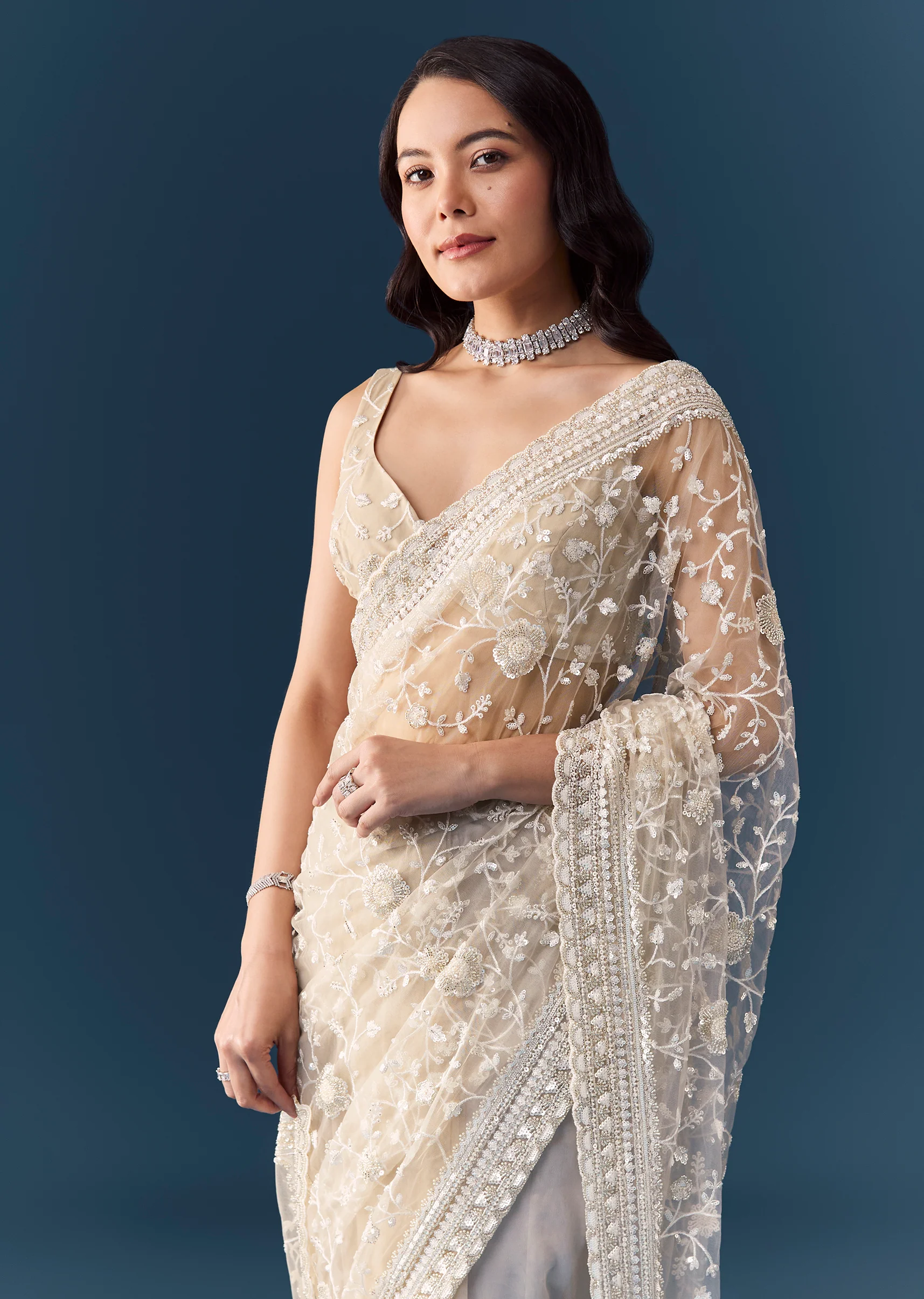 Off White Net Jaal Embellished Saree with Unstitched Blouse - Image 5
