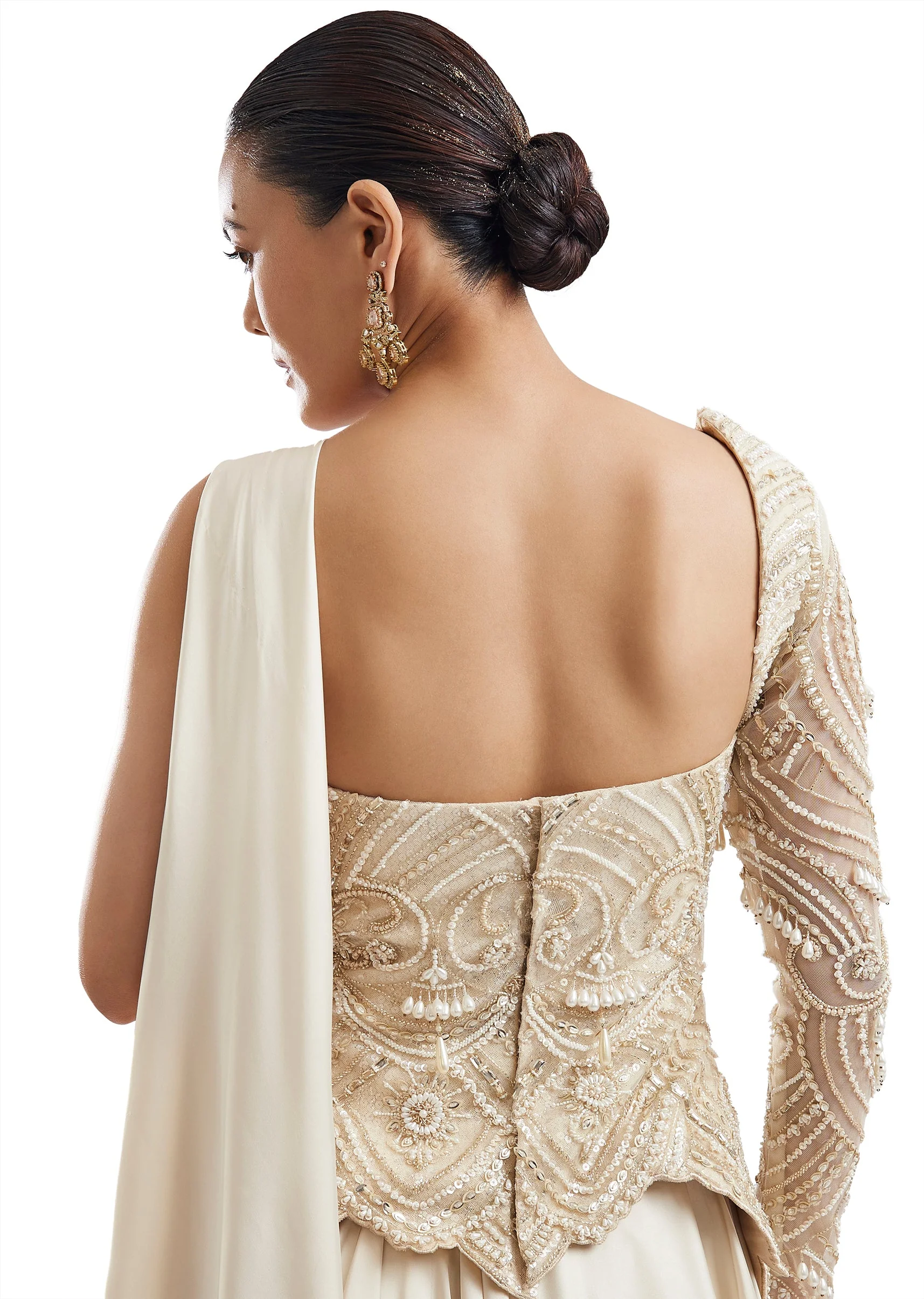 Off-White One-Shoulder Lehenga With Attached Pallu - Image 6