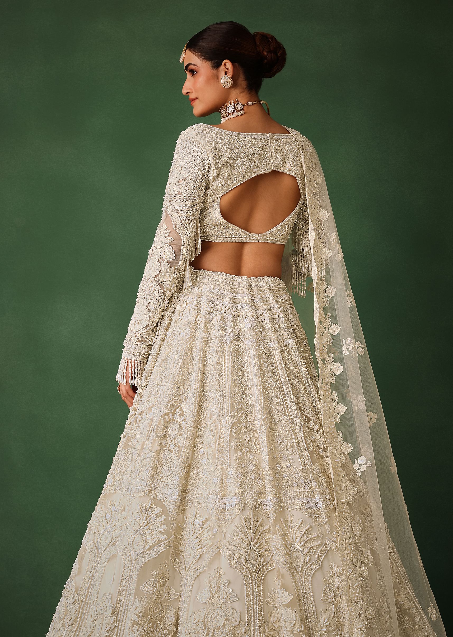 Off White Pearl Embroidered Lehenga Set With Dupatta - Image 5