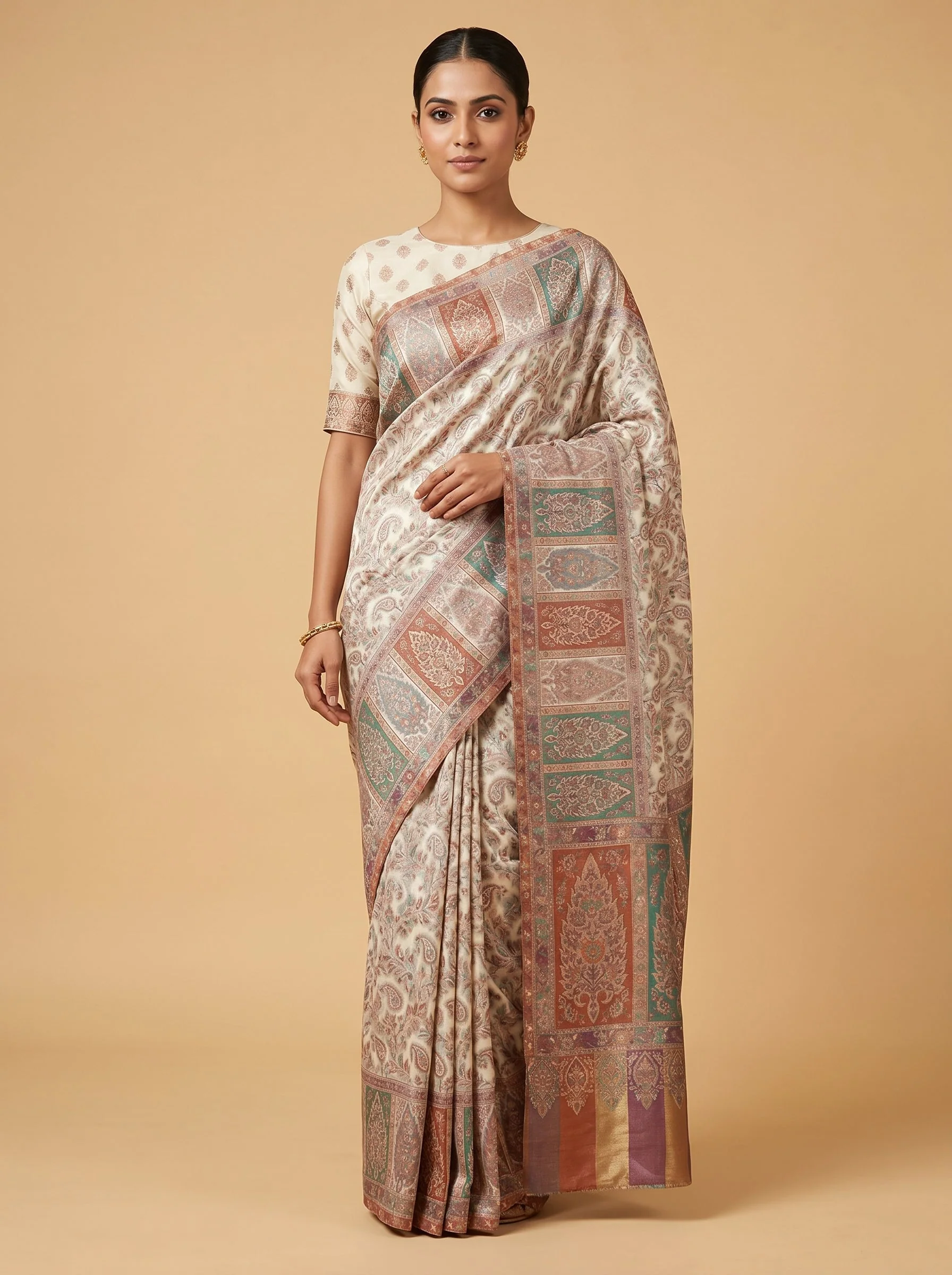 Off White Pure Tone Handloom Saree