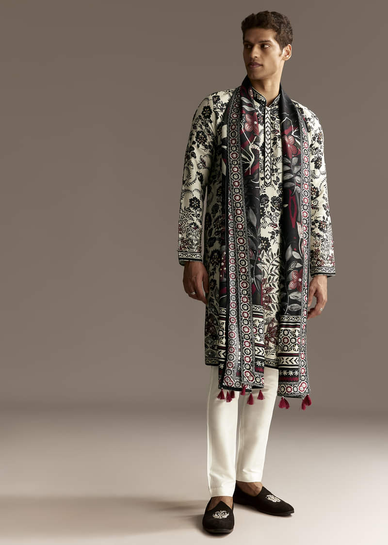Off White Silk Kurta Set With Dupatta - Image 2