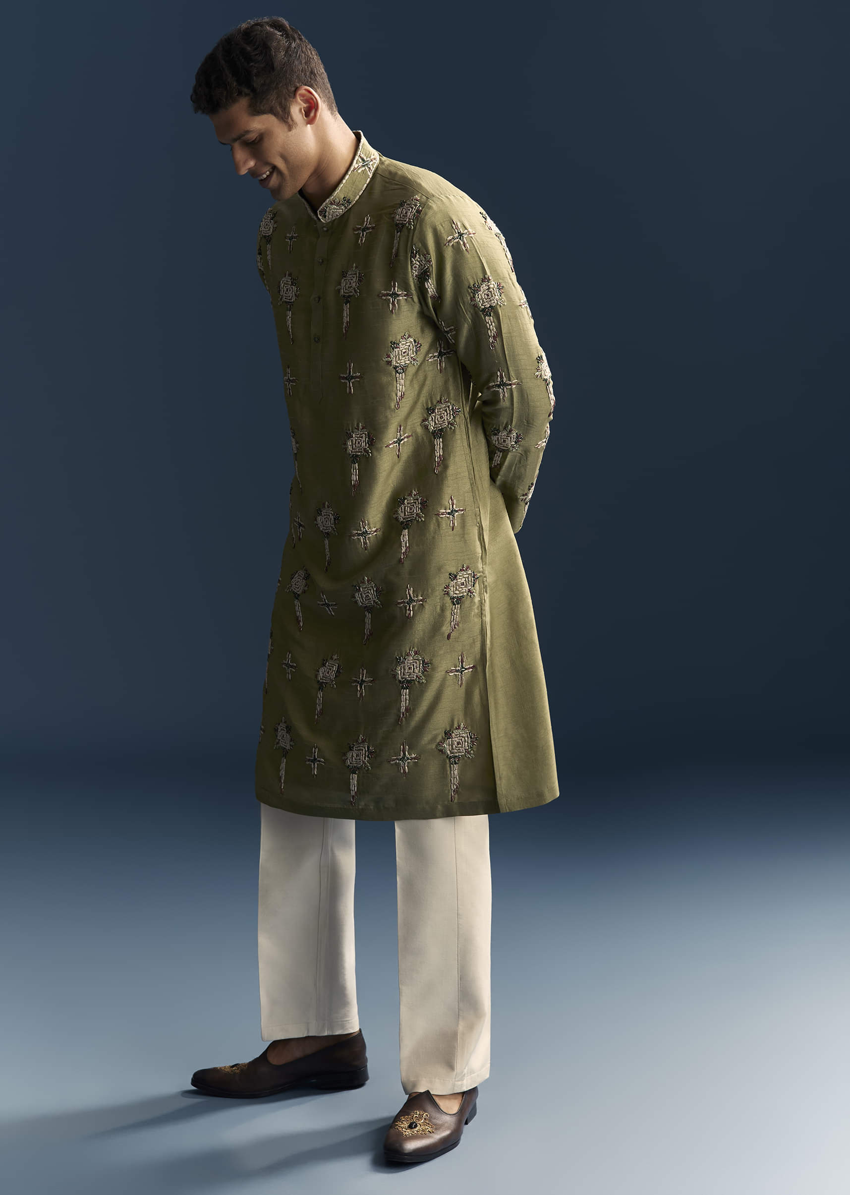 Olive Kurta Set For Men With Floral Thread Embroidery - Image 4