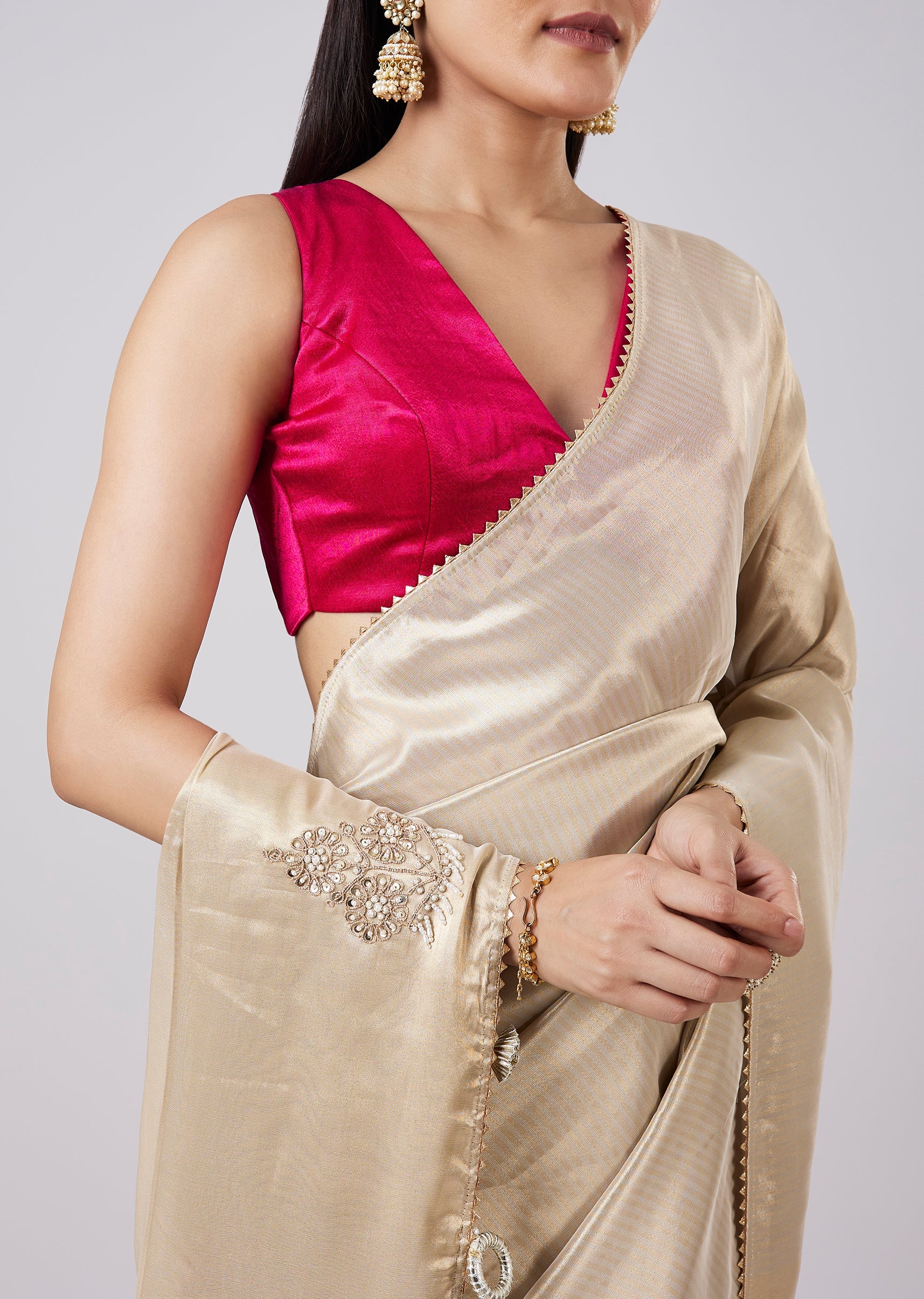 Pastel Cream Solid Saree with Border and Blouse - Image 2