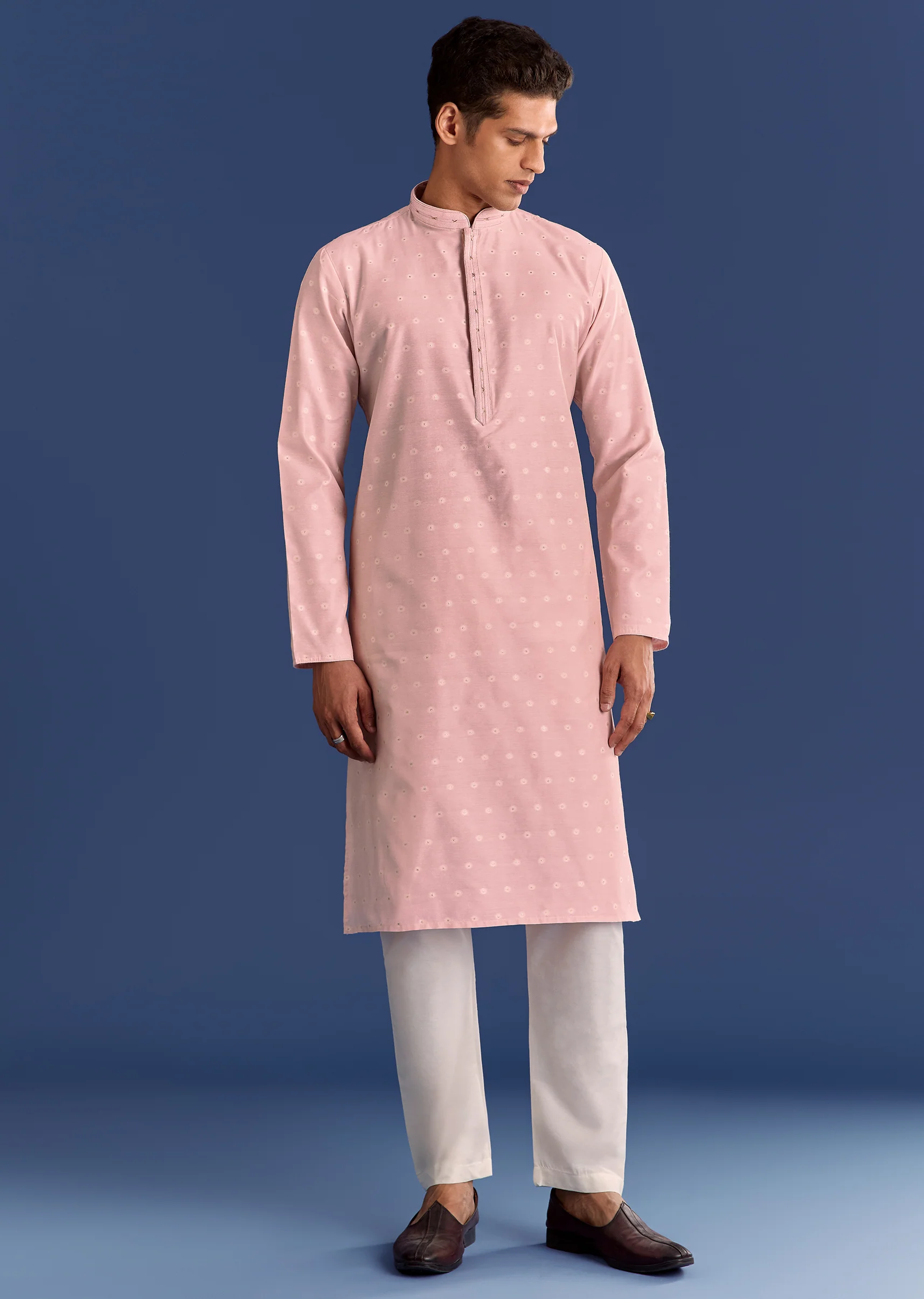 Peach Banaras Jacquard Kurta Set With Butti Print - Image 2