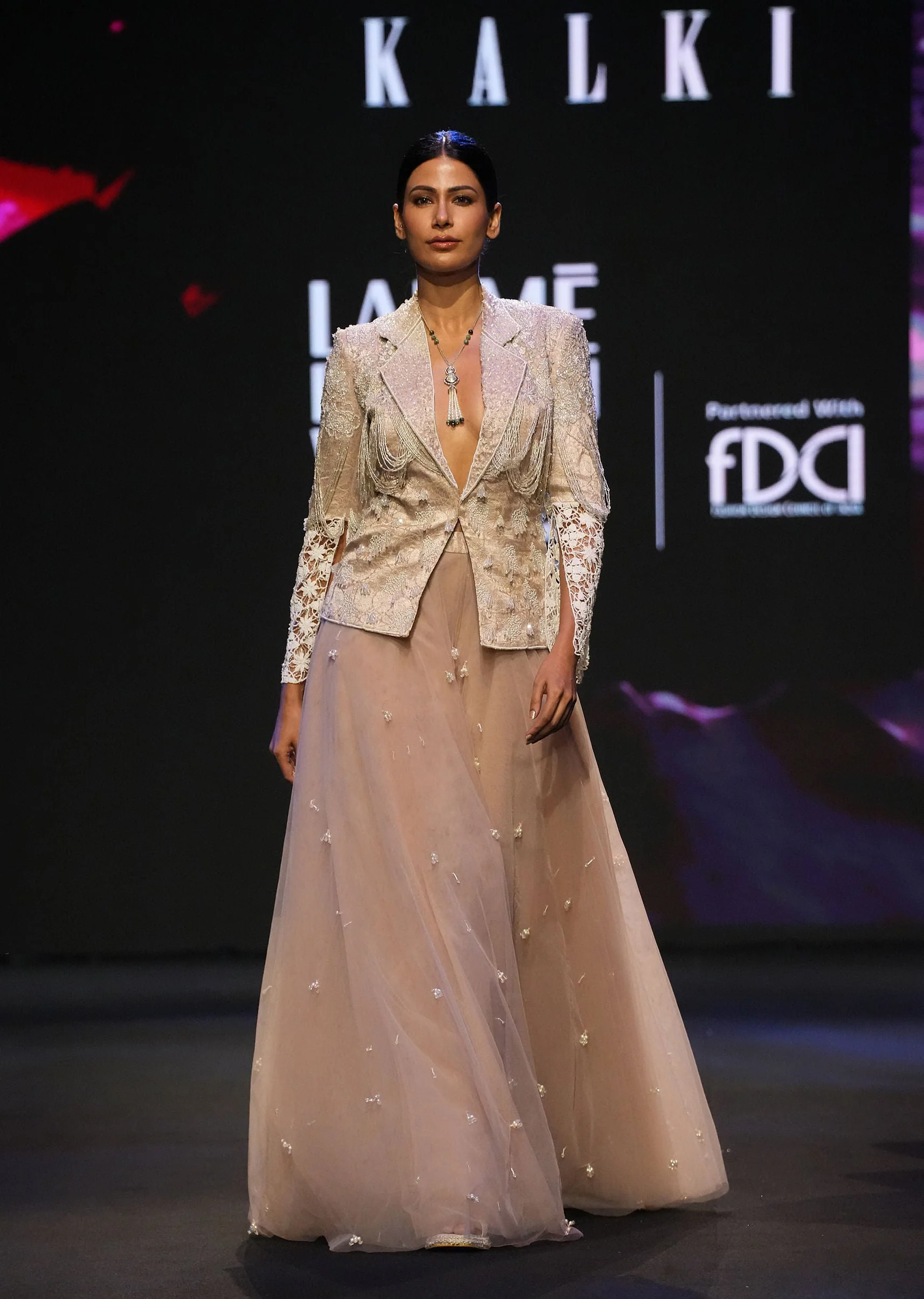 Peach Banarasi Embroidered Jacket With Palazzo And Suspender - Image 3